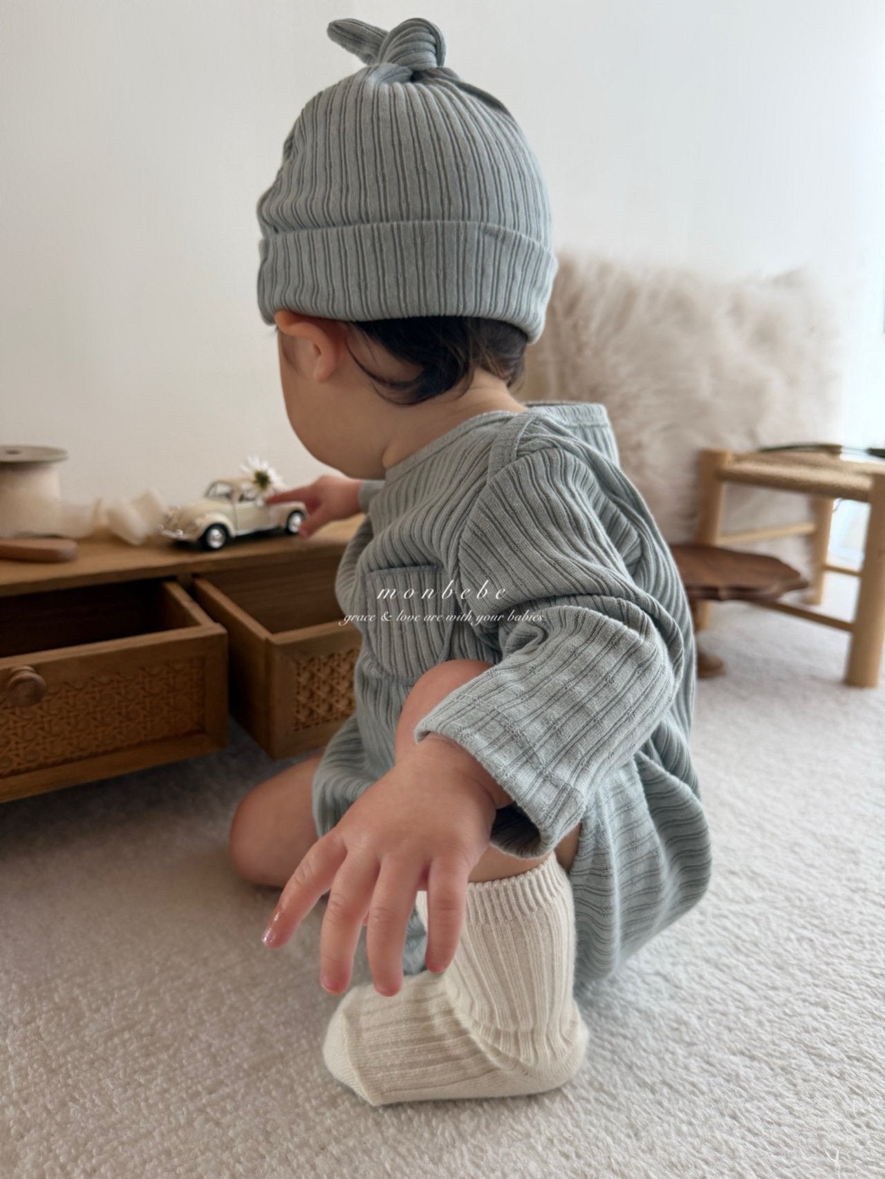 Leo boy rompers (with beanie)