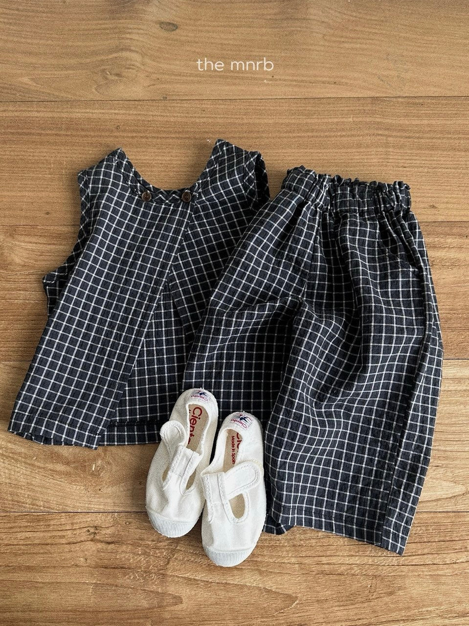 Chrome open sleeveless