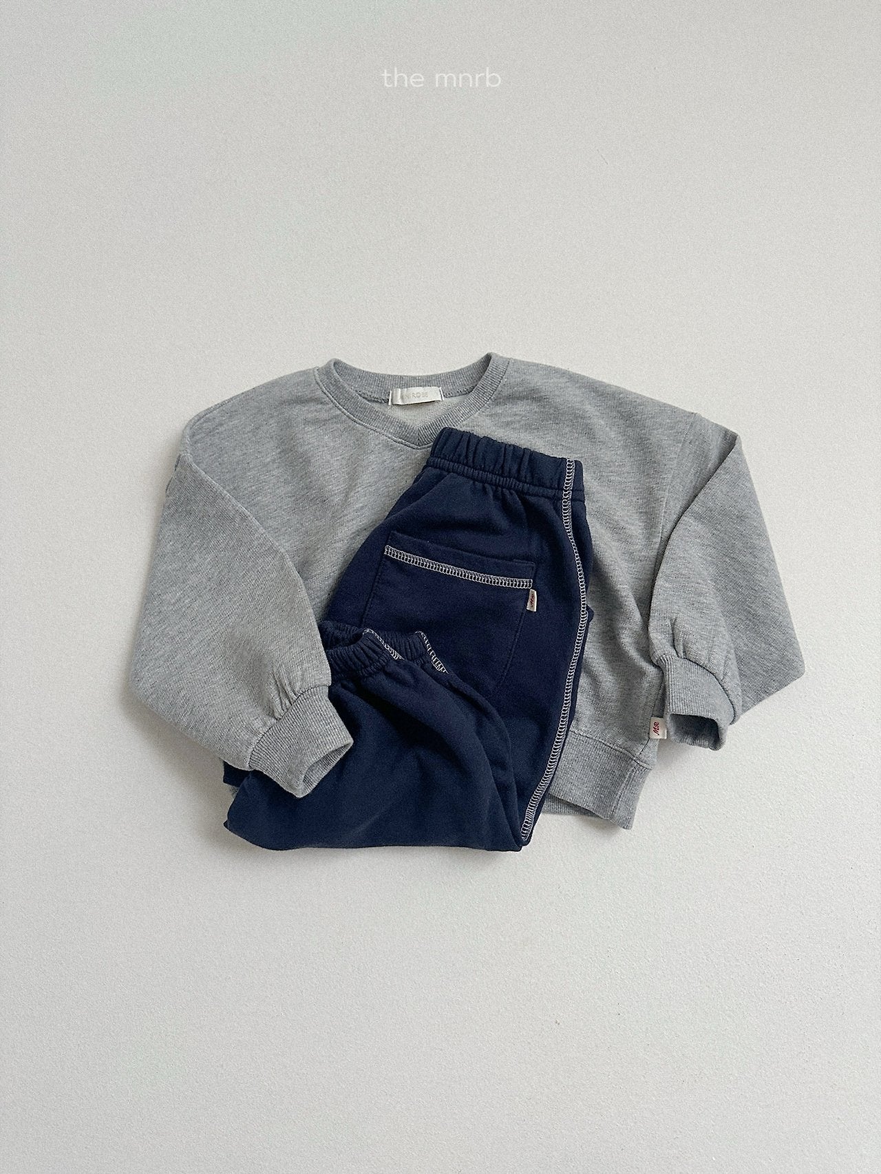 Contrast trim jogger pants