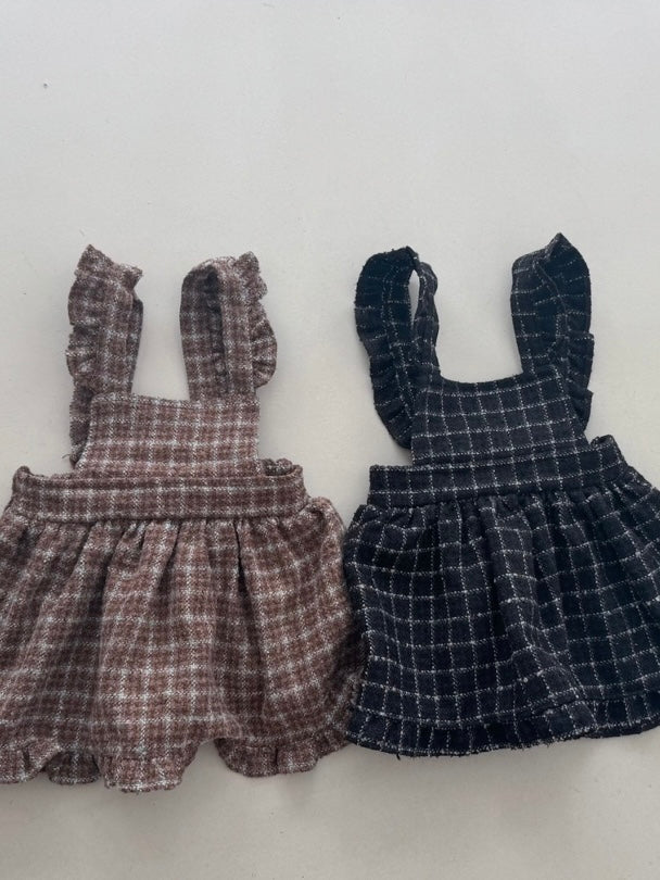 Check suspender one piece
