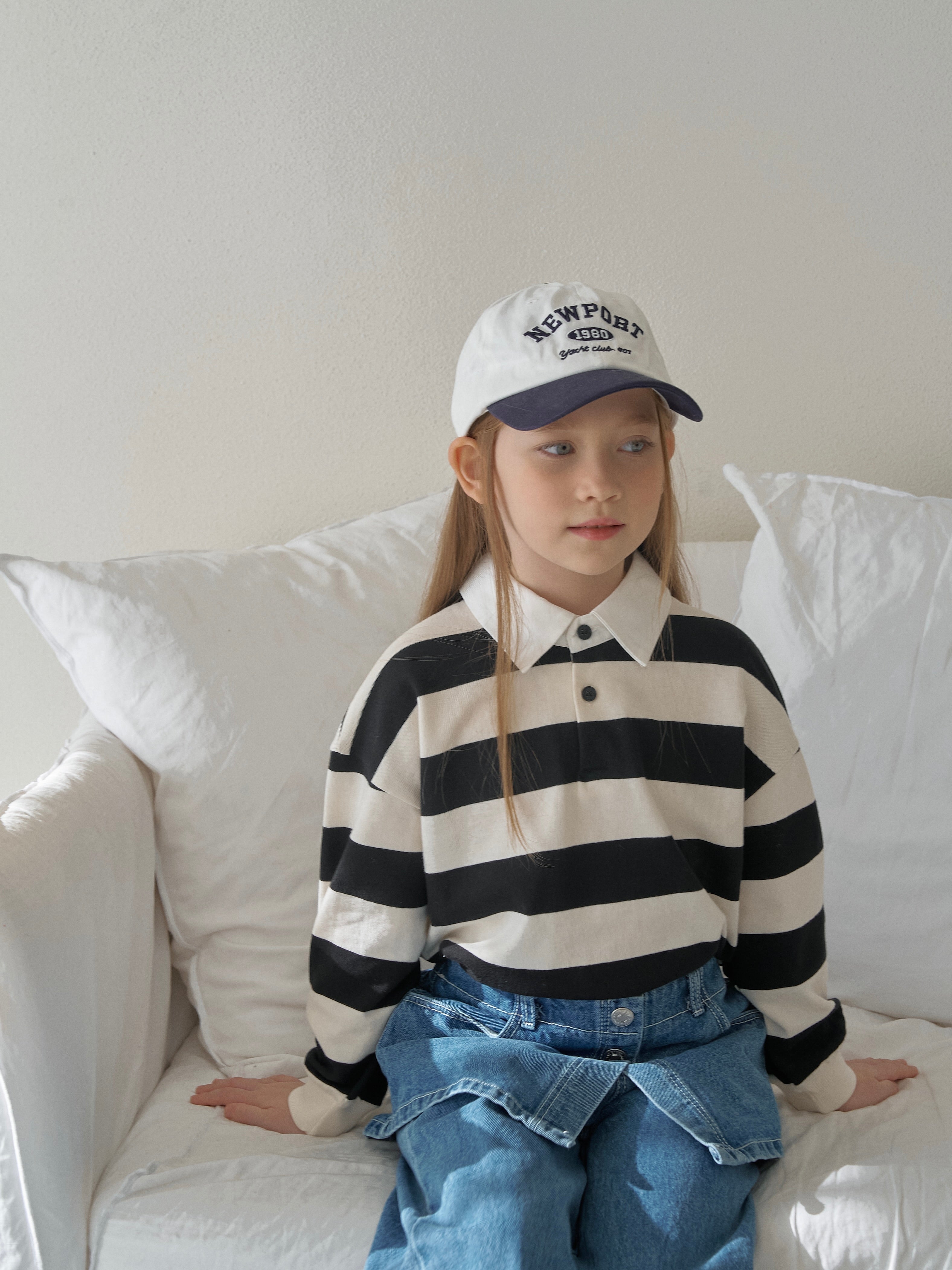 Stripe collar sweatshirt