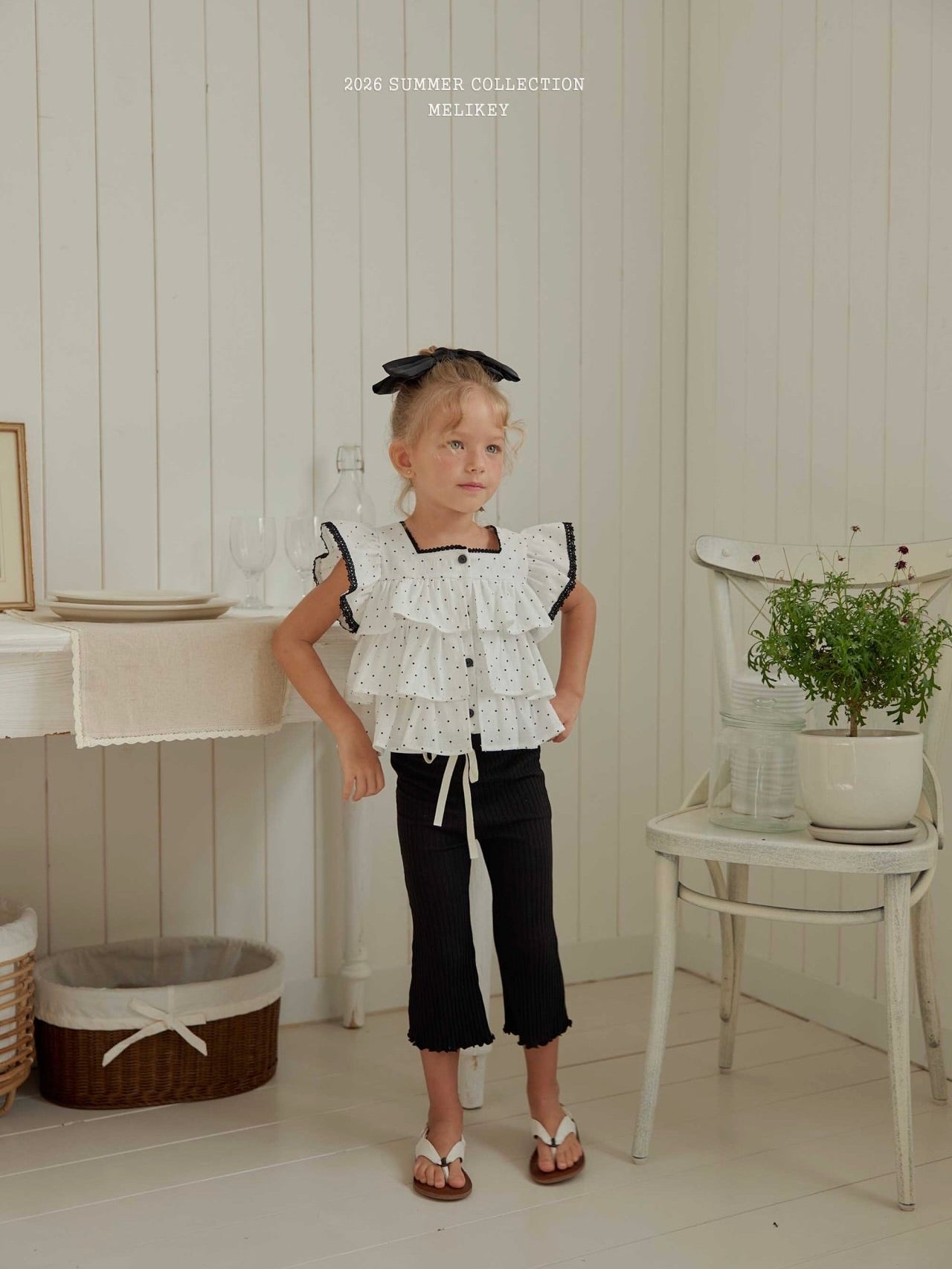 Dot tiered sleeveless top