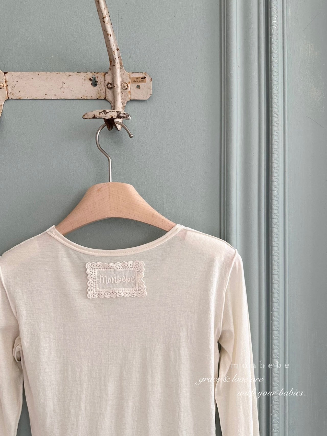 Soft layered T (adult)