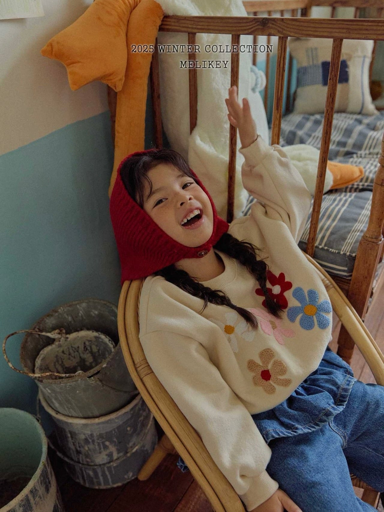 Boucle flower sweater