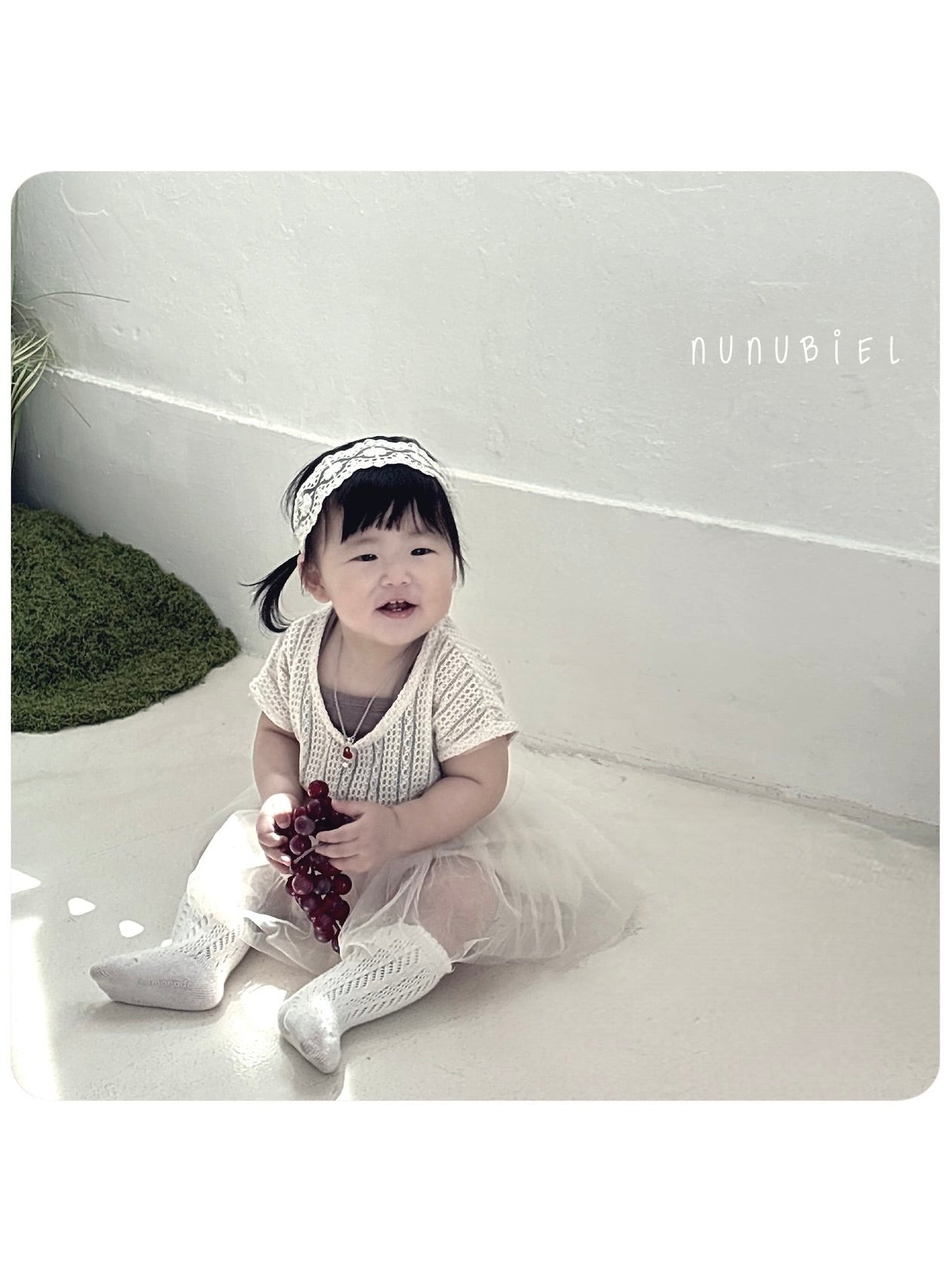 Bebe madeleine sleeveless