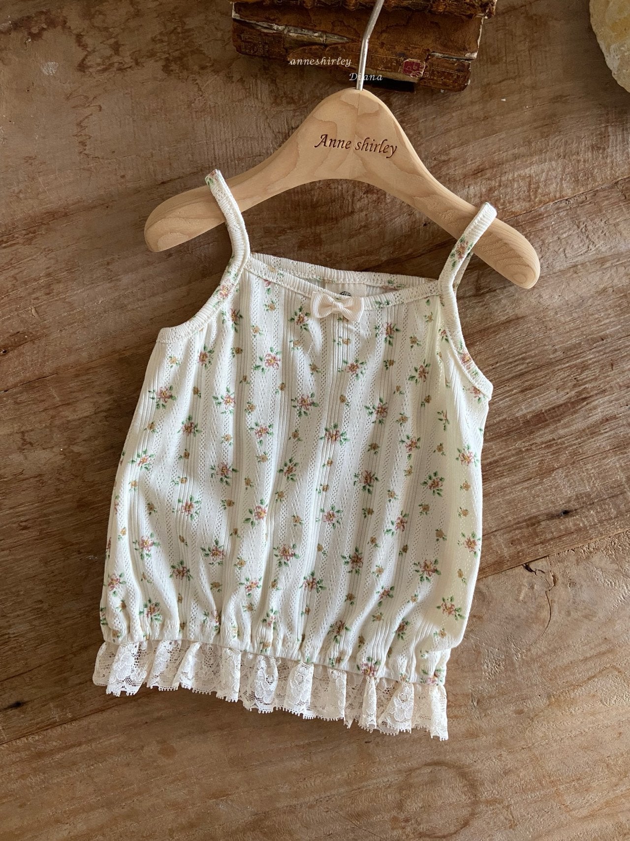 Berry sleeveless top