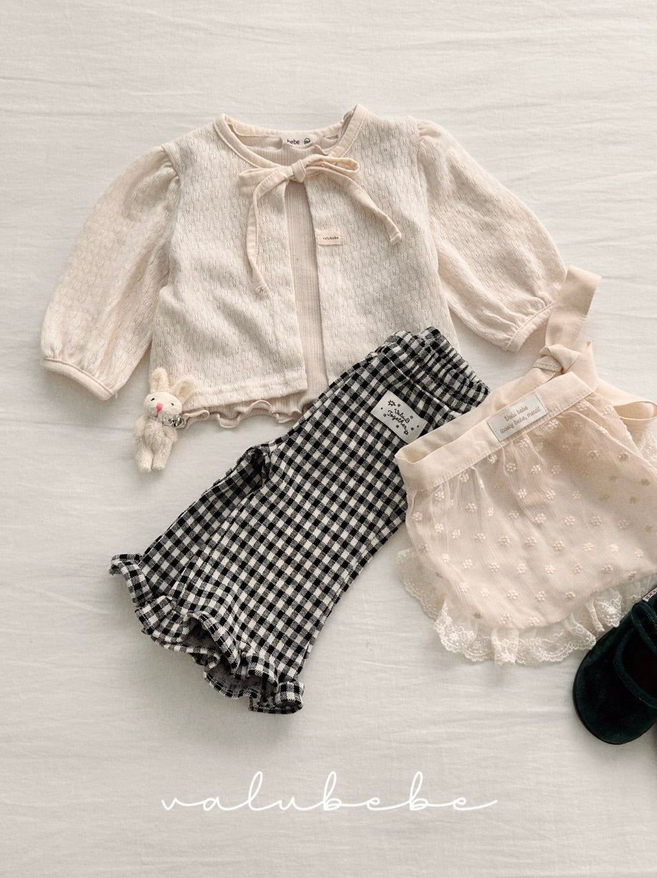 Layered apron (baby)