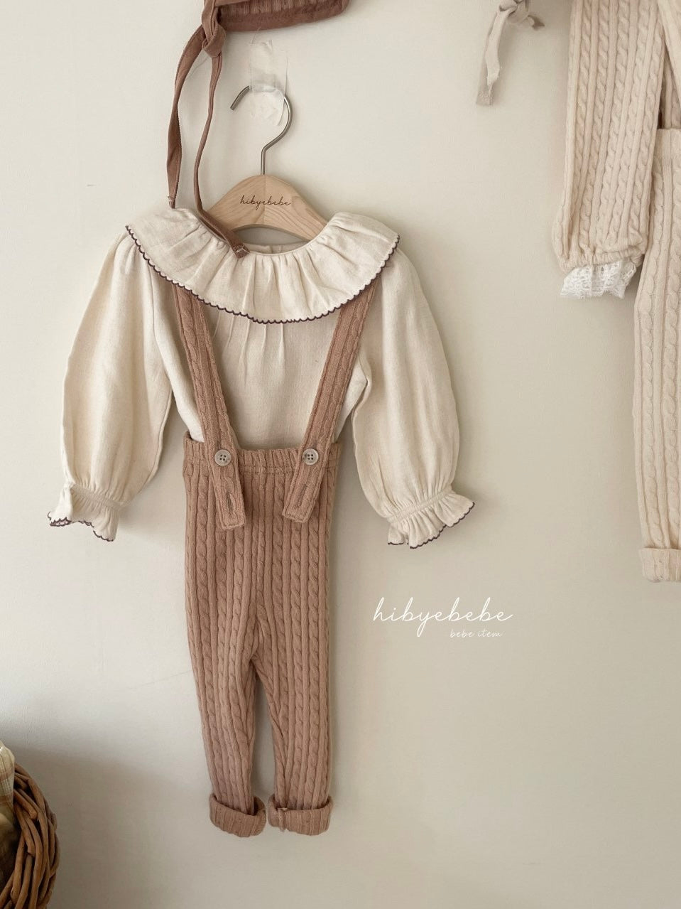 Ellis knit suspender leggings set