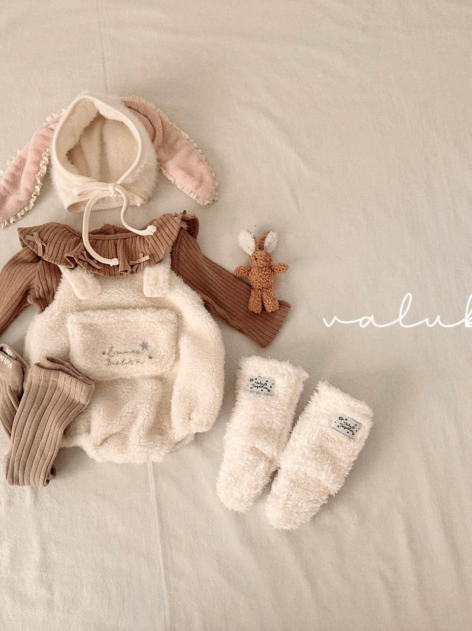 Bunny fur bonnet (baby)