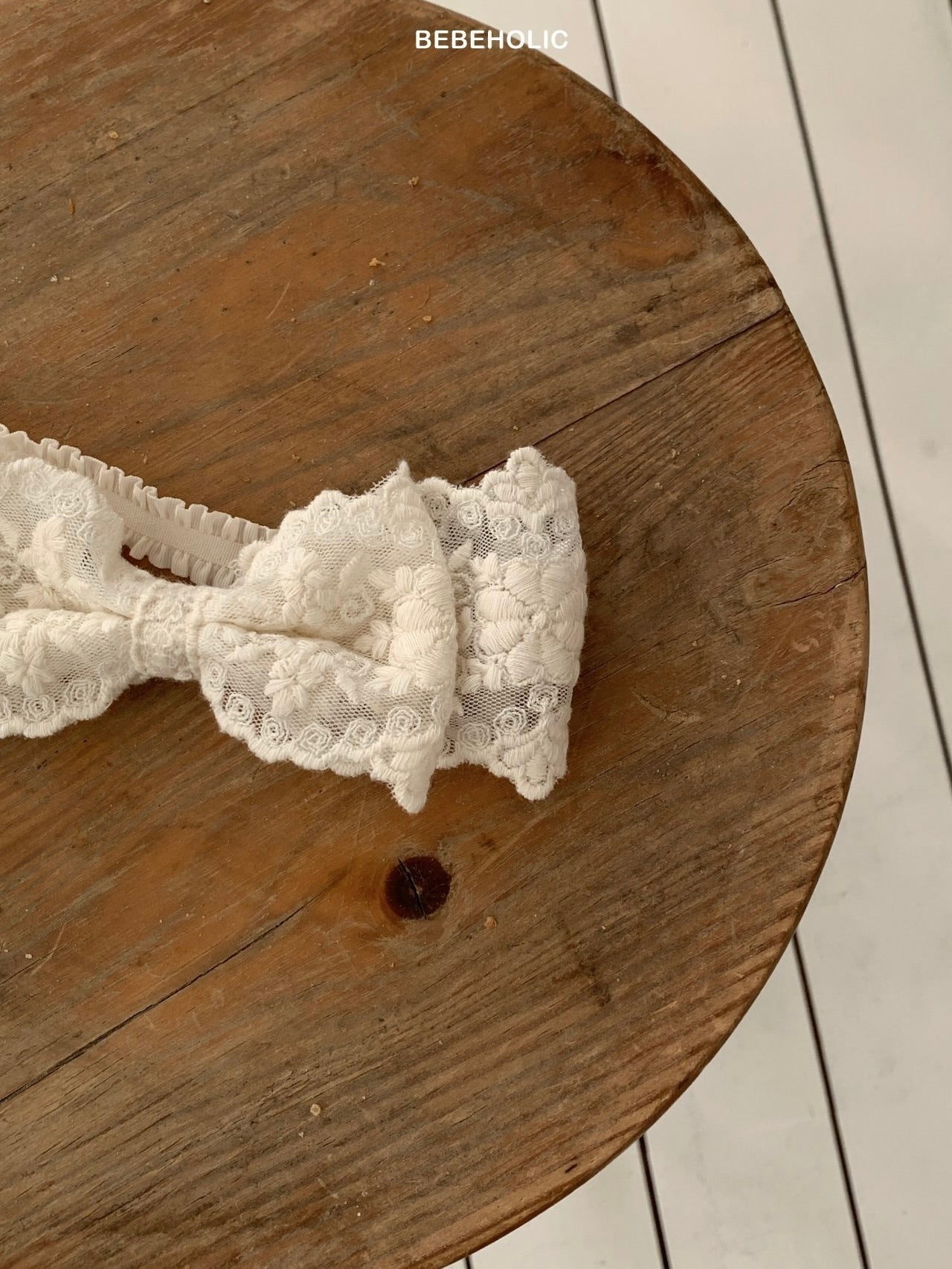 Lace hairband