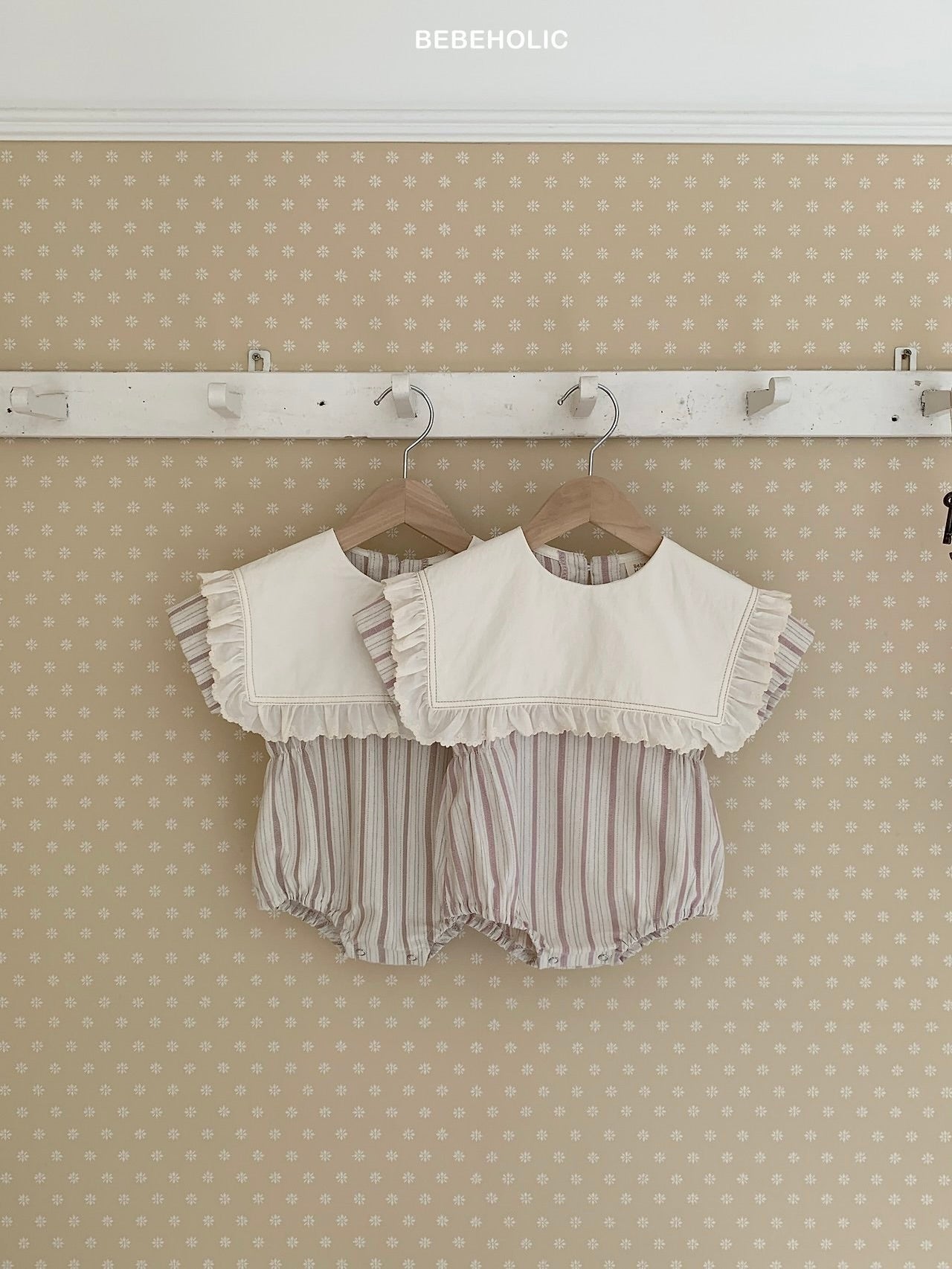 Cozy frill rompers