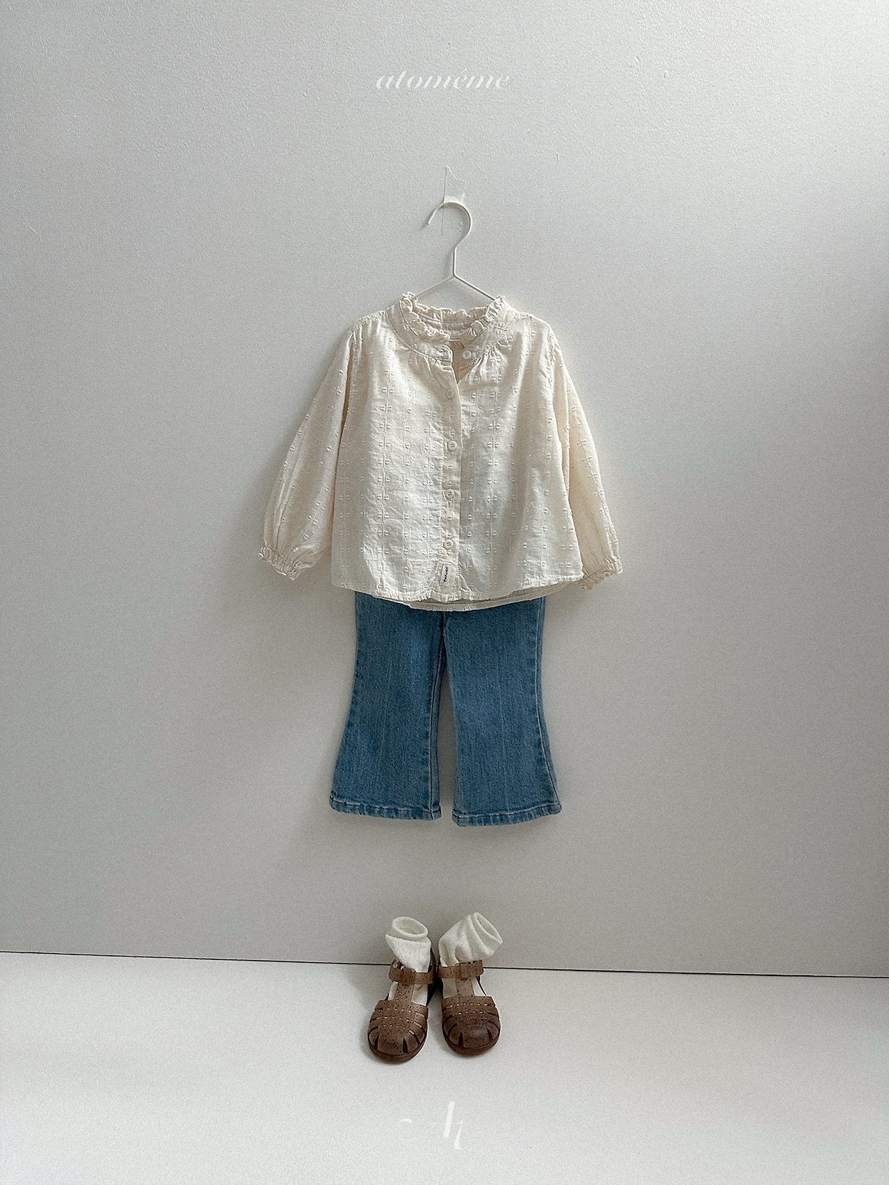 Berry bootcut denim pants