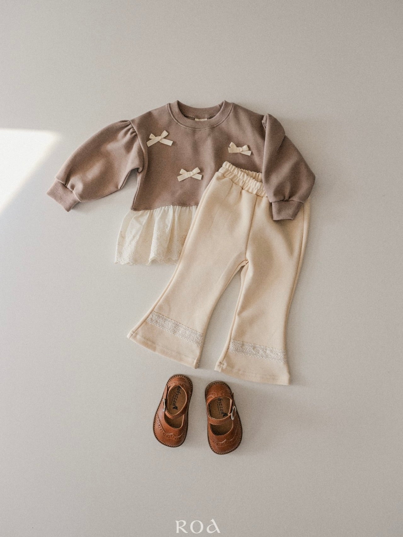 Spring ribbon sweatshirt