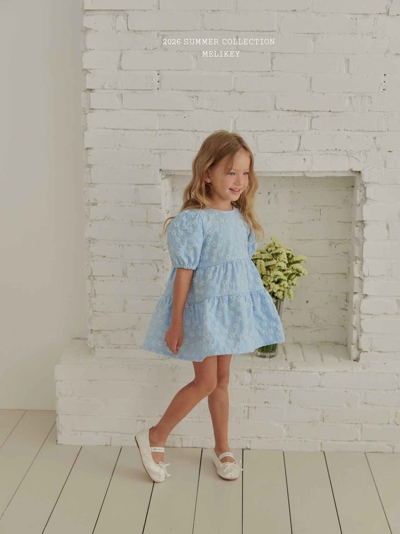 Shine back ribbon one piece