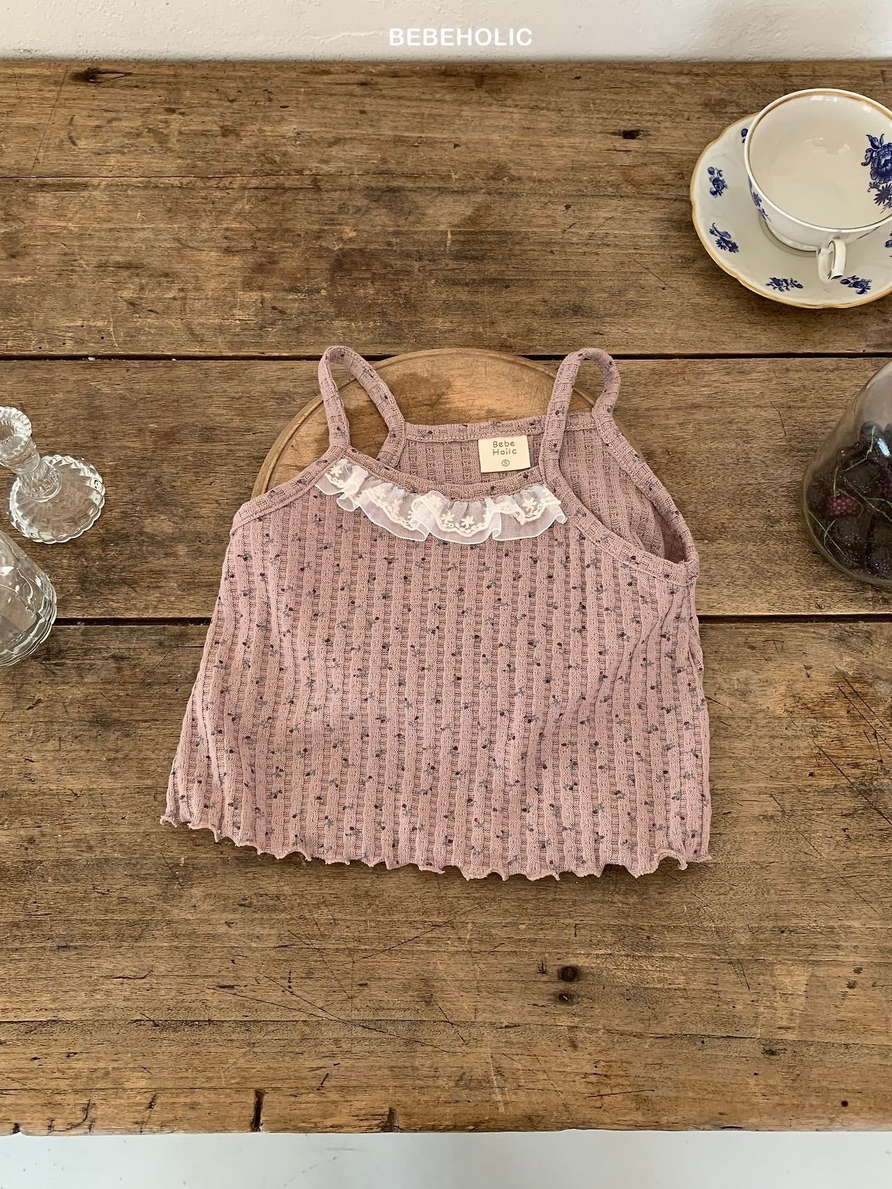 Frill sleeveless top