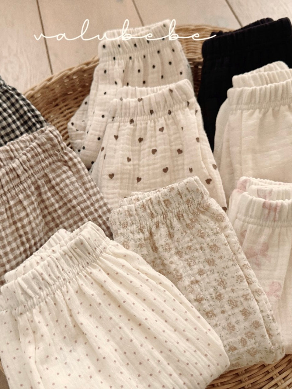 Spring pattern pants