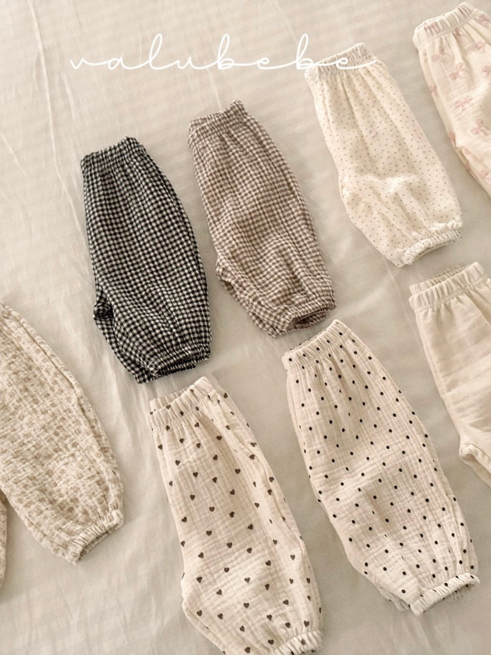 Spring pattern pants