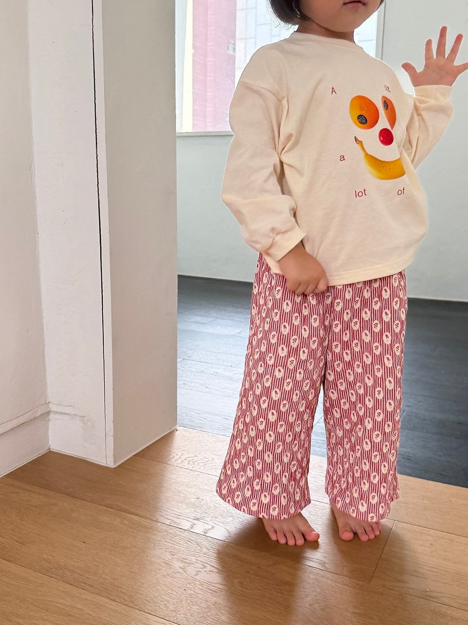 Pattern pants