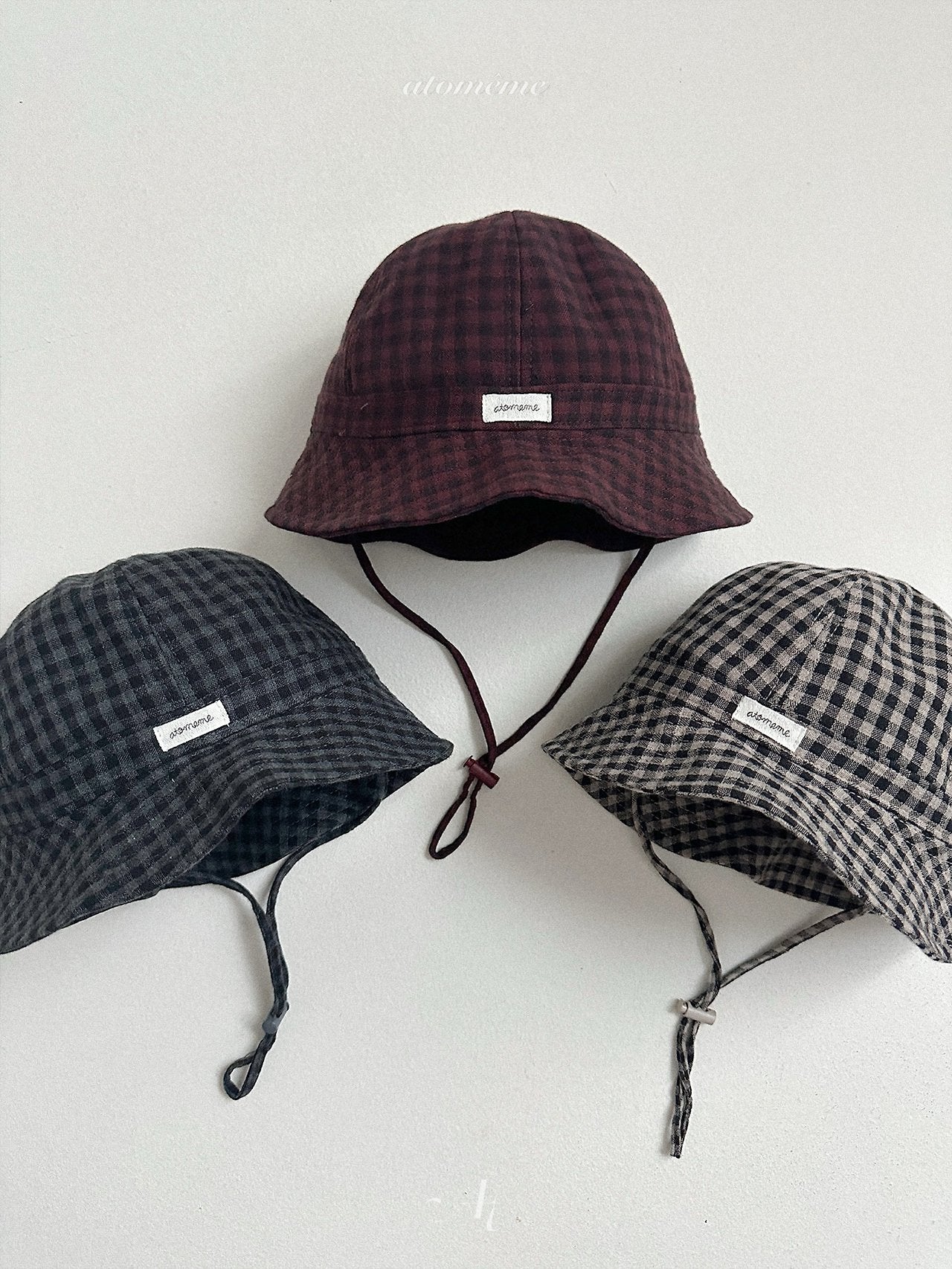 Acorn bucket hat