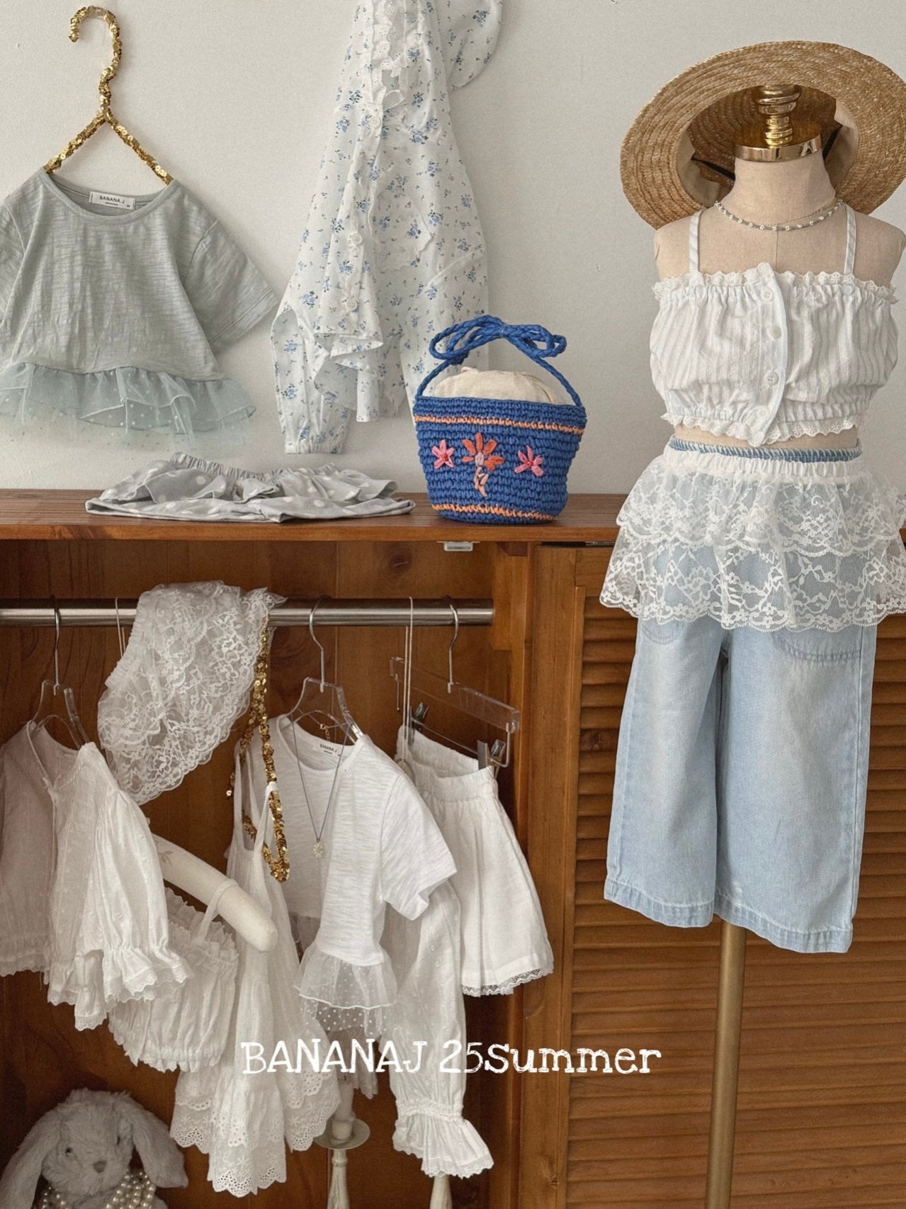 Milk blouse