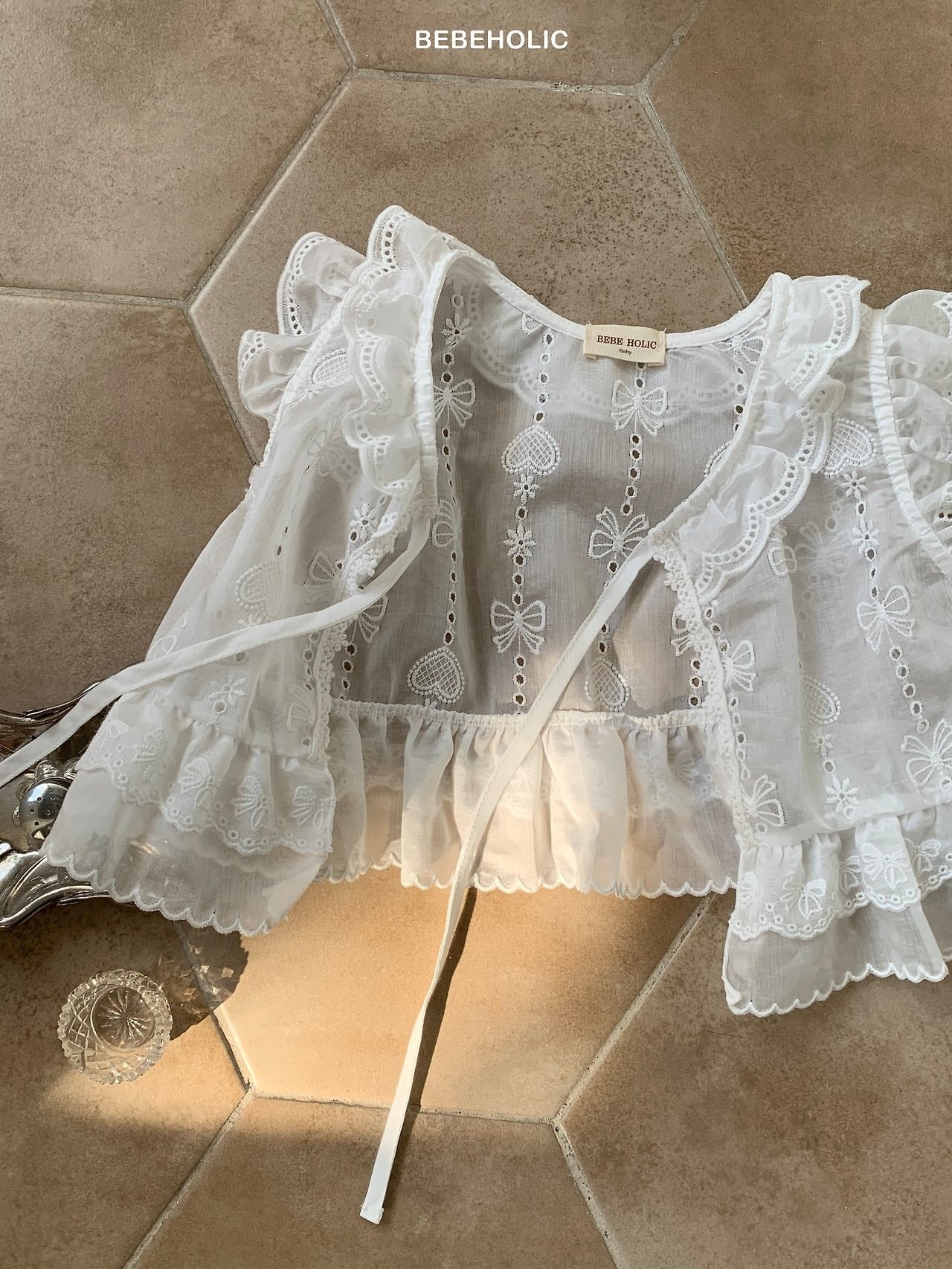Heart ribbon vest