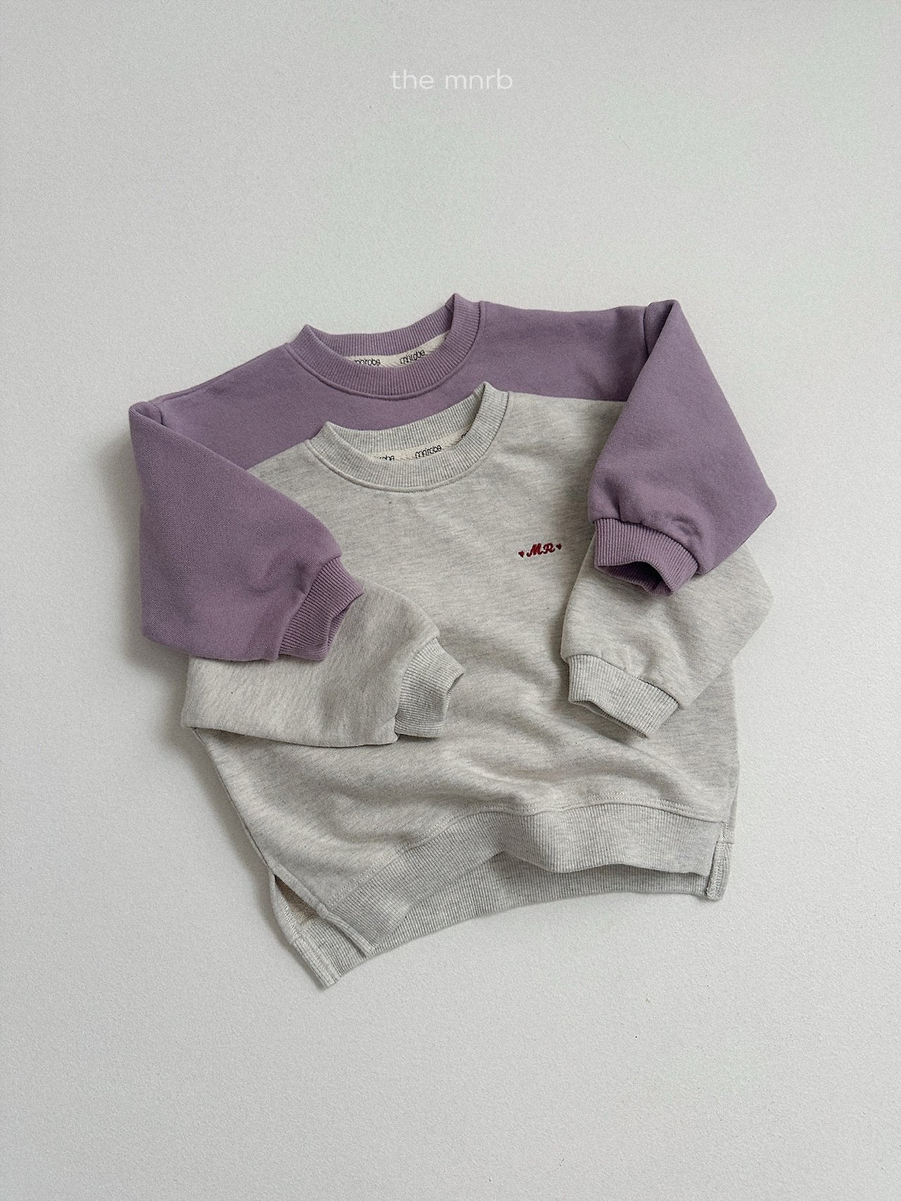 Asymmetric sweatshirt