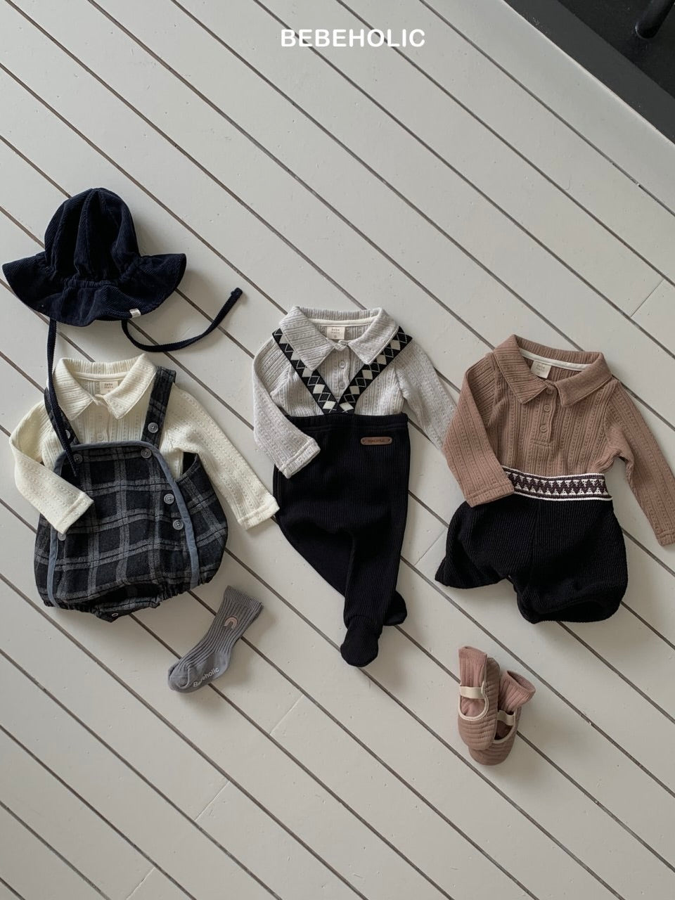 Eyelet soft collar T