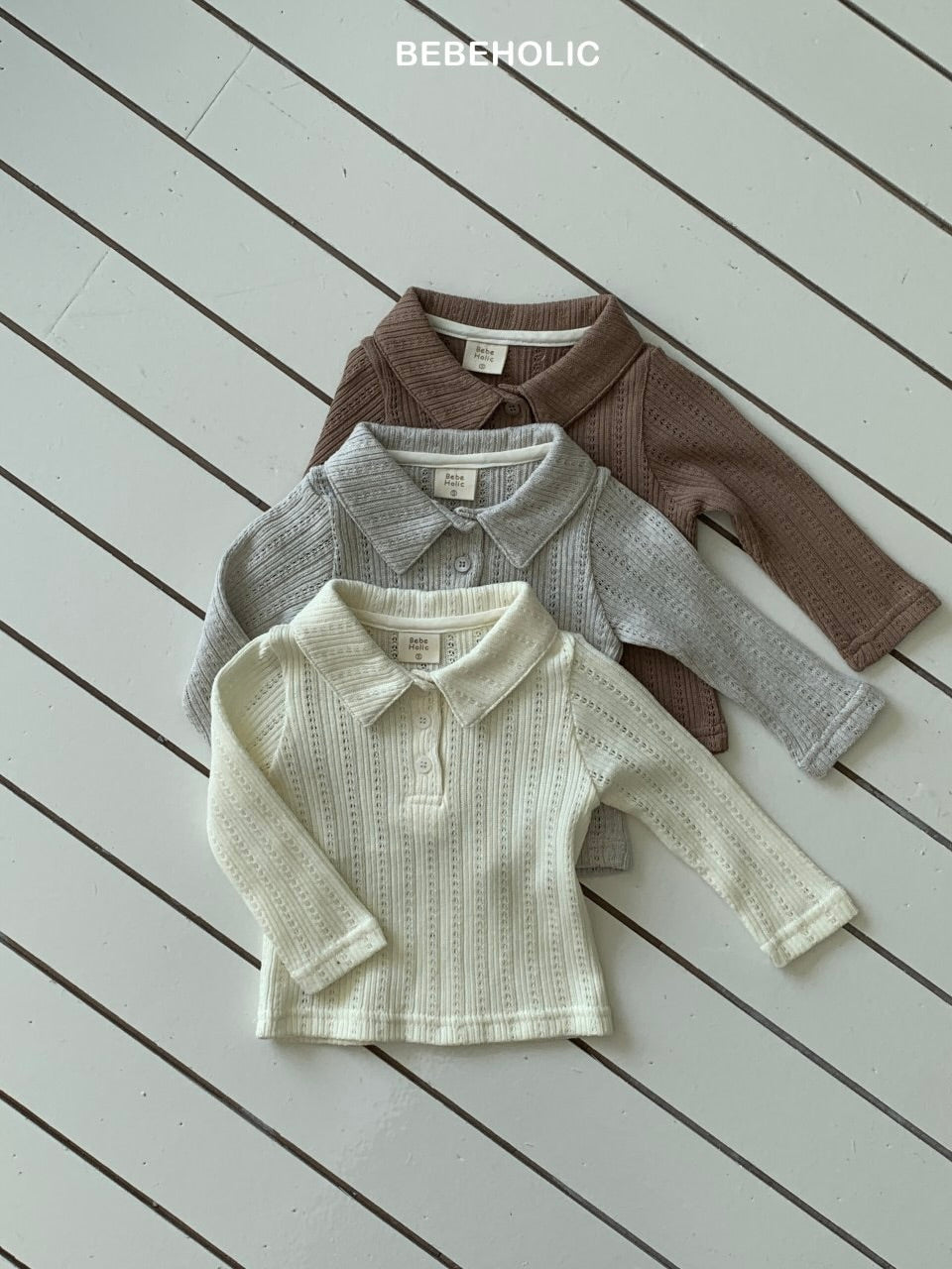 Eyelet soft collar T