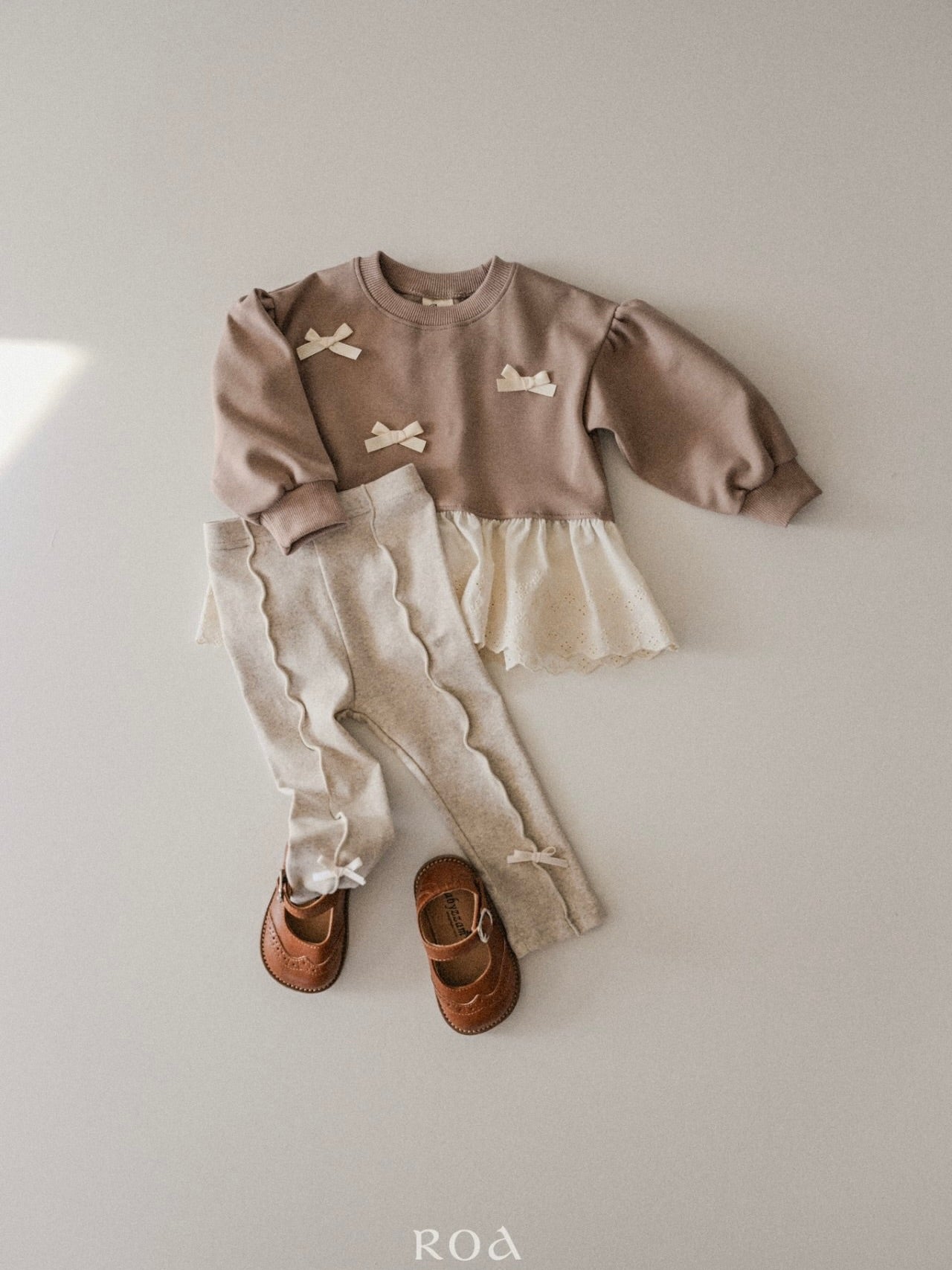 Spring ribbon sweatshirt