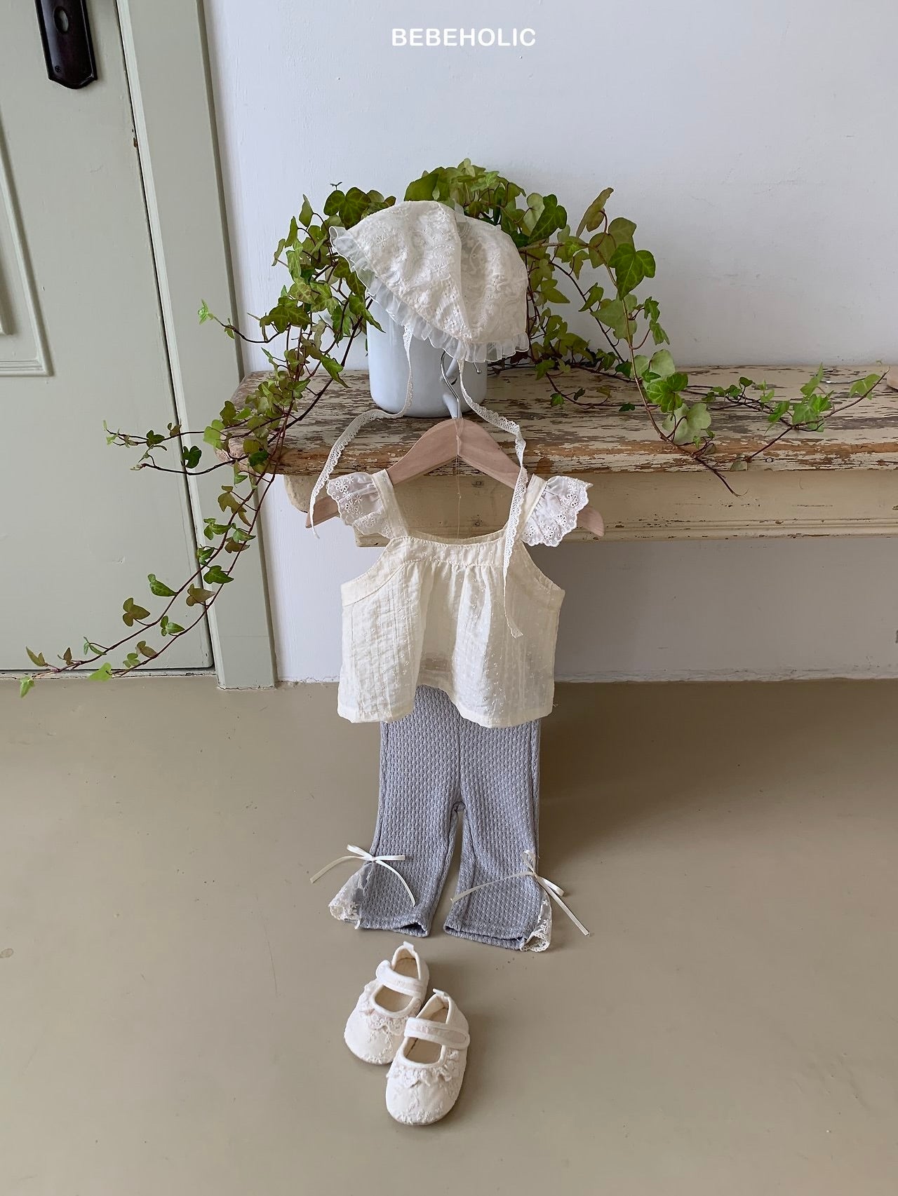 Leaf blouse