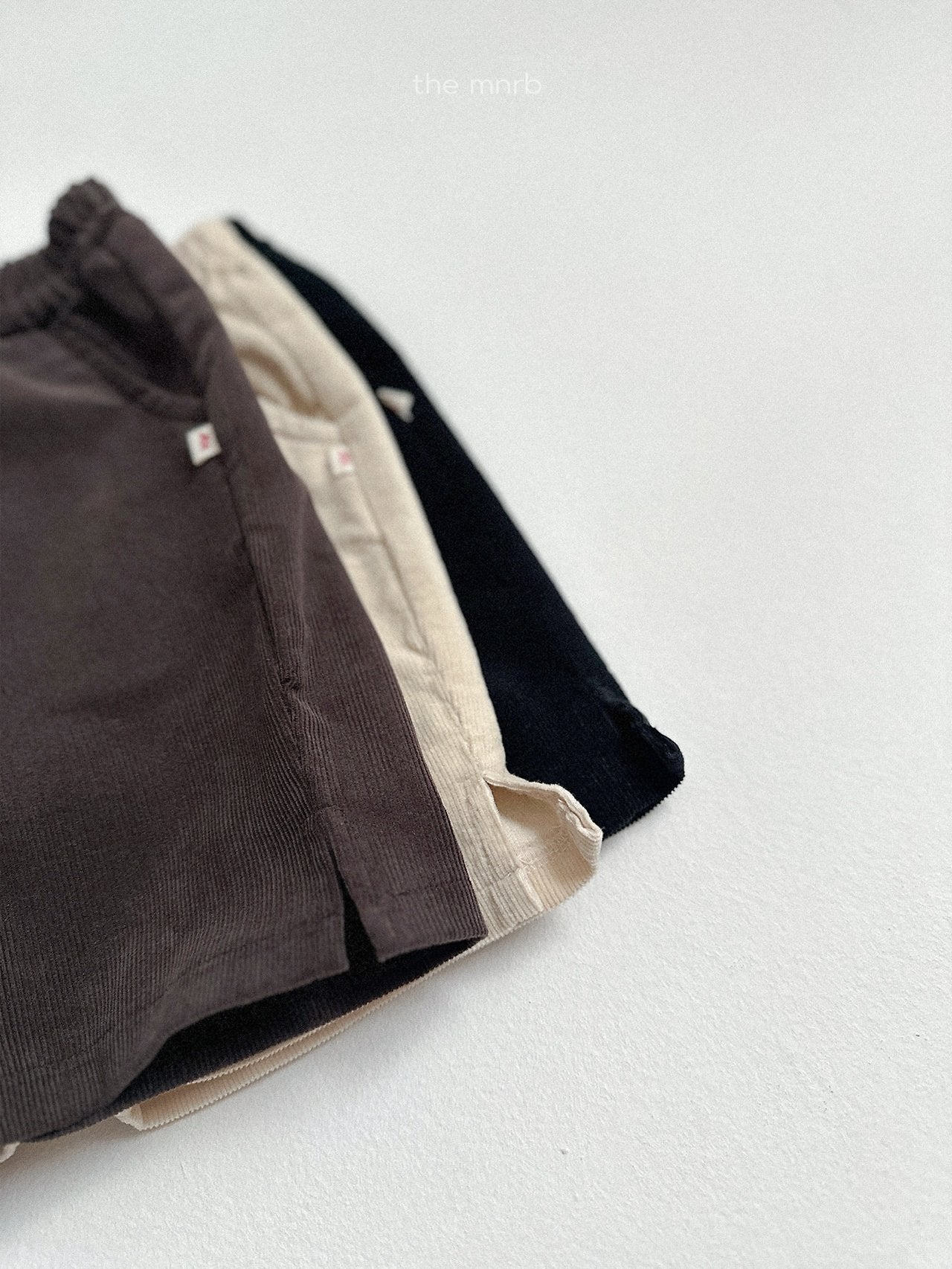 Corduroy capri pants