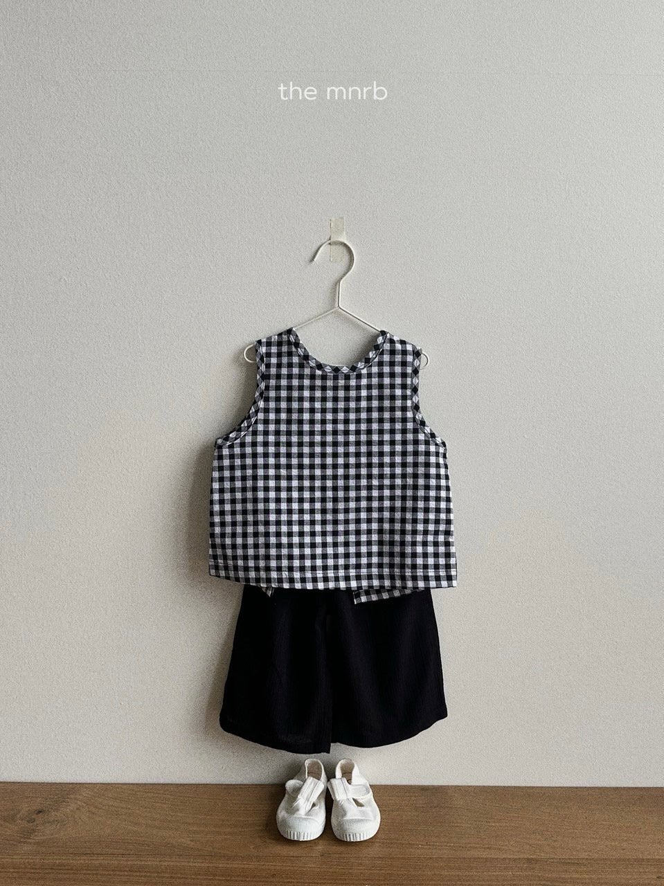 Chrome open sleeveless