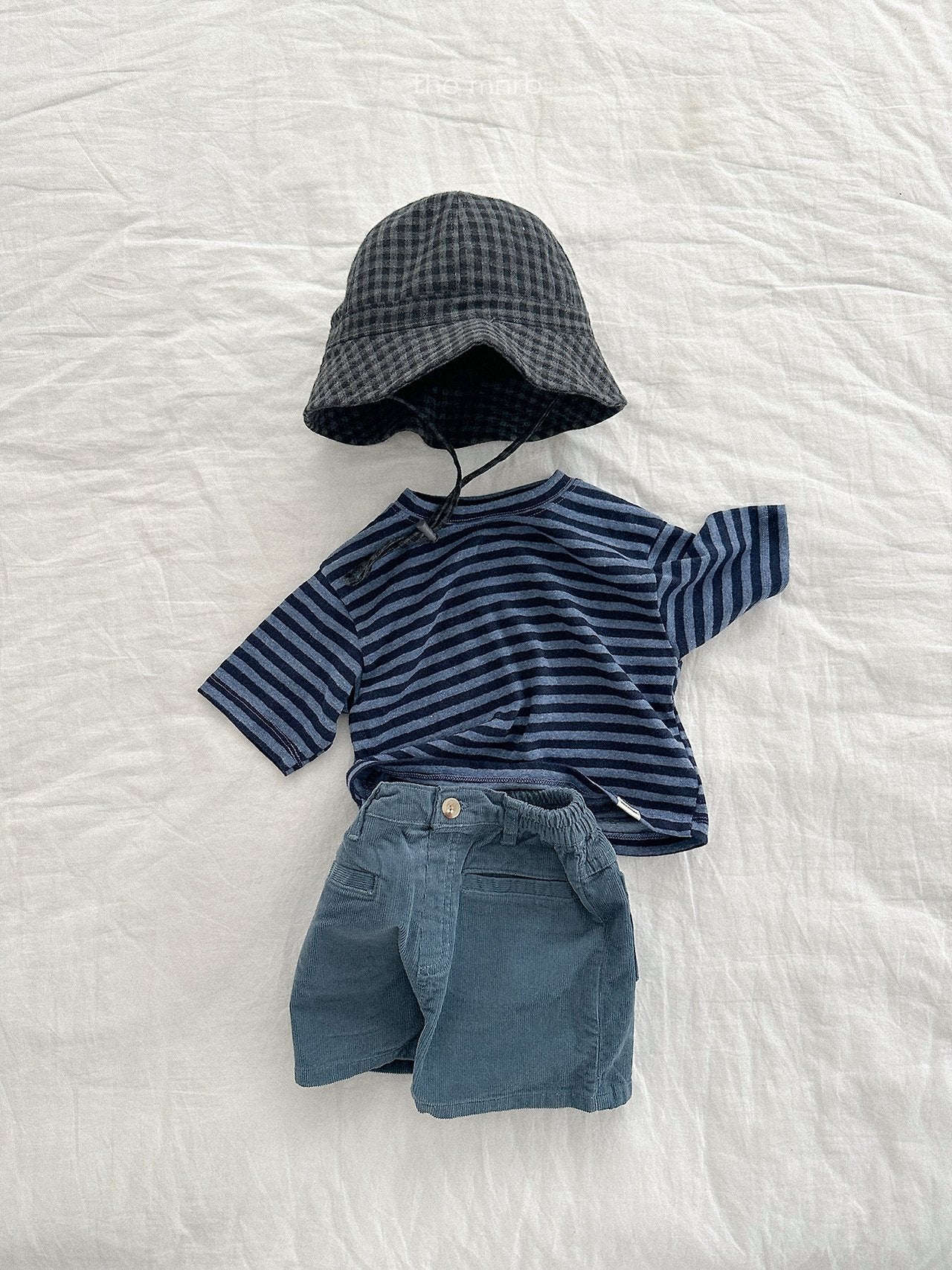 Corduroy shorts