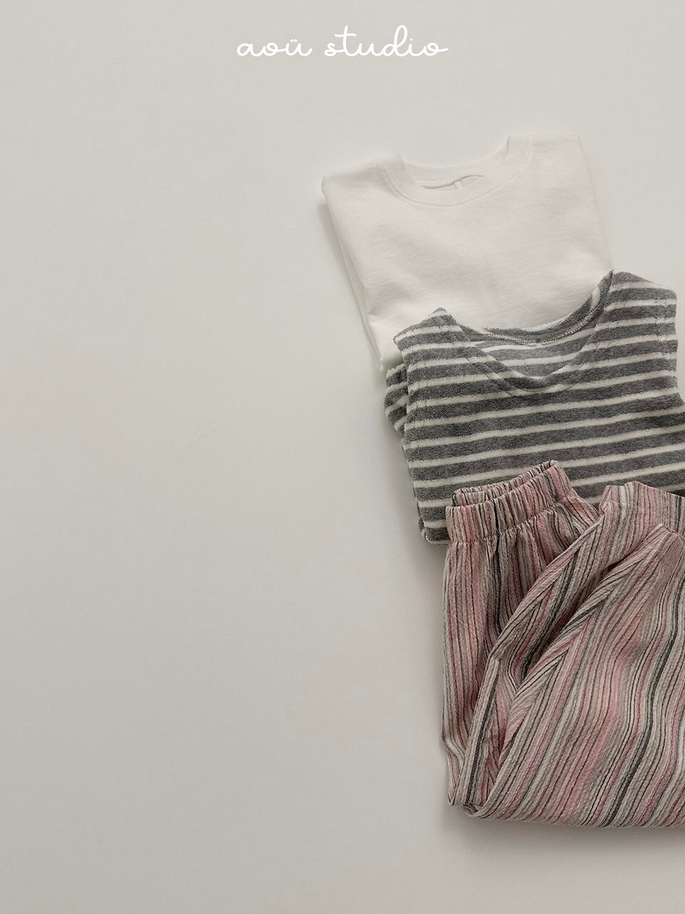 Como sleeveless