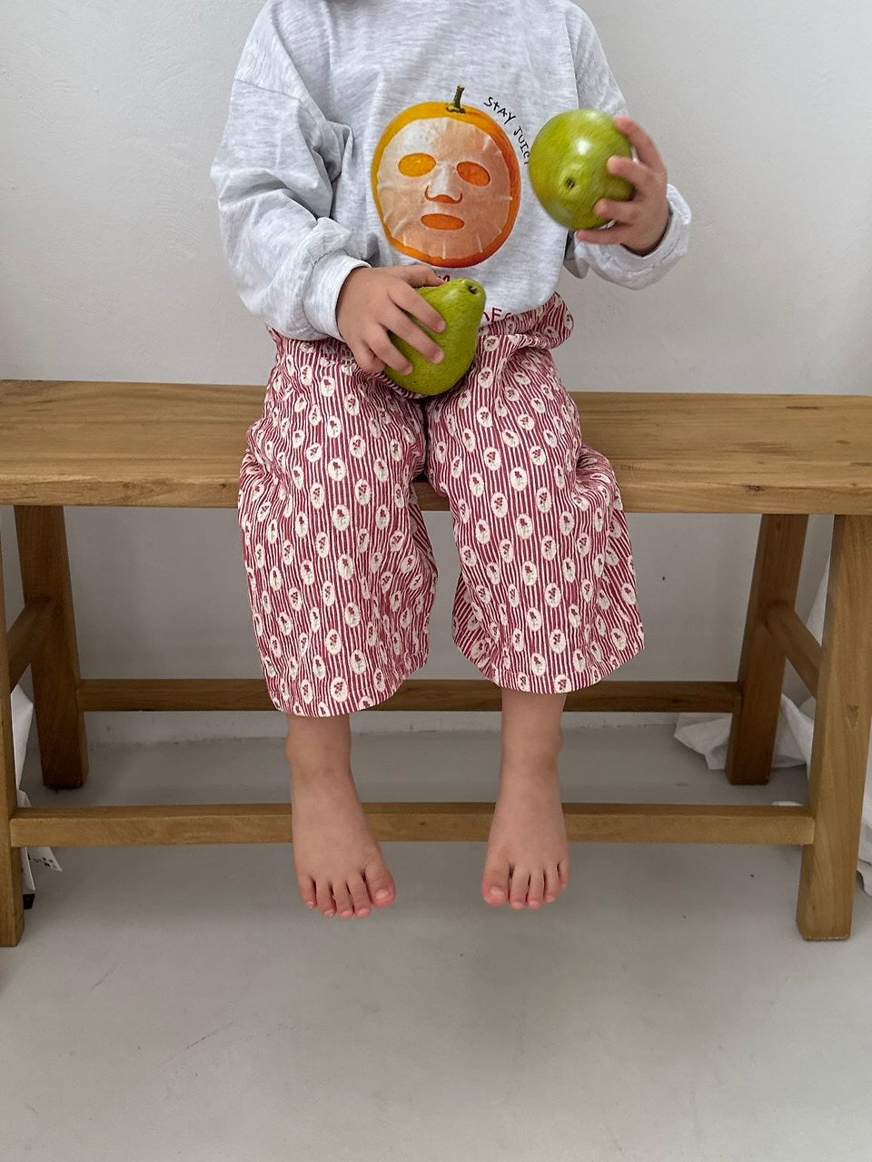 Pattern pants