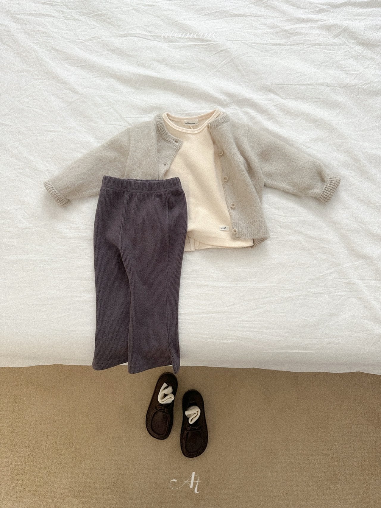 Slit pants