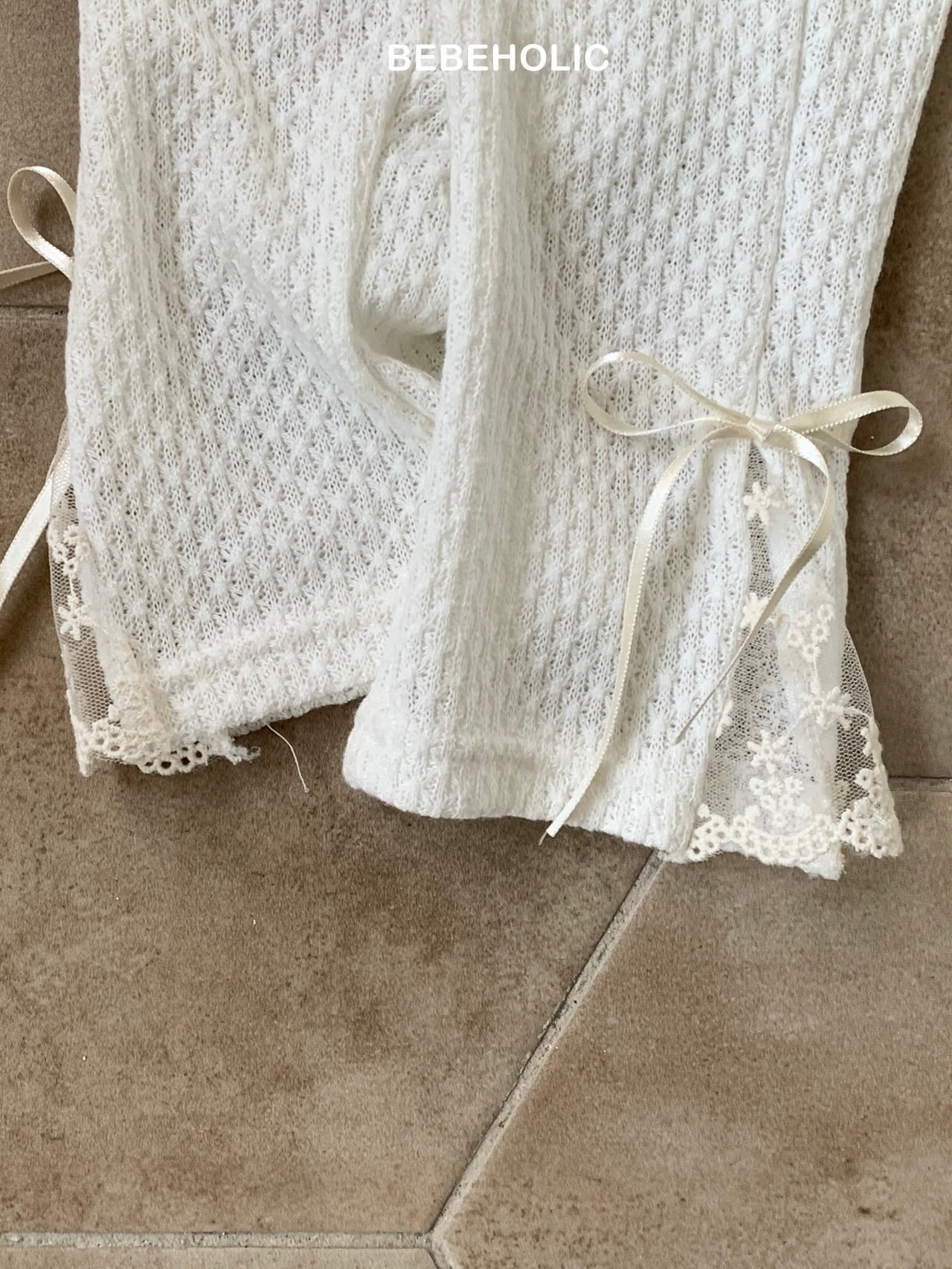 Nari lace bootcut pants