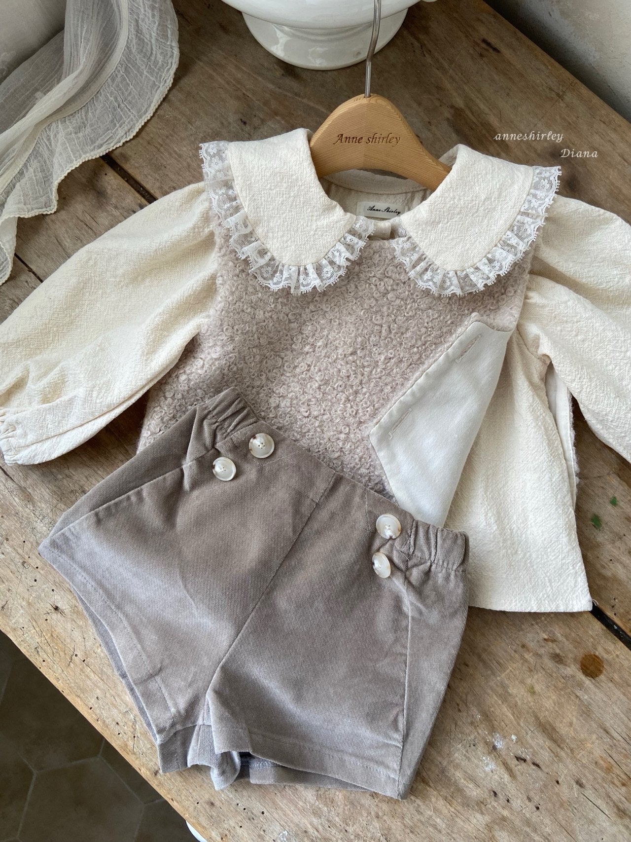 Rosé boa vest