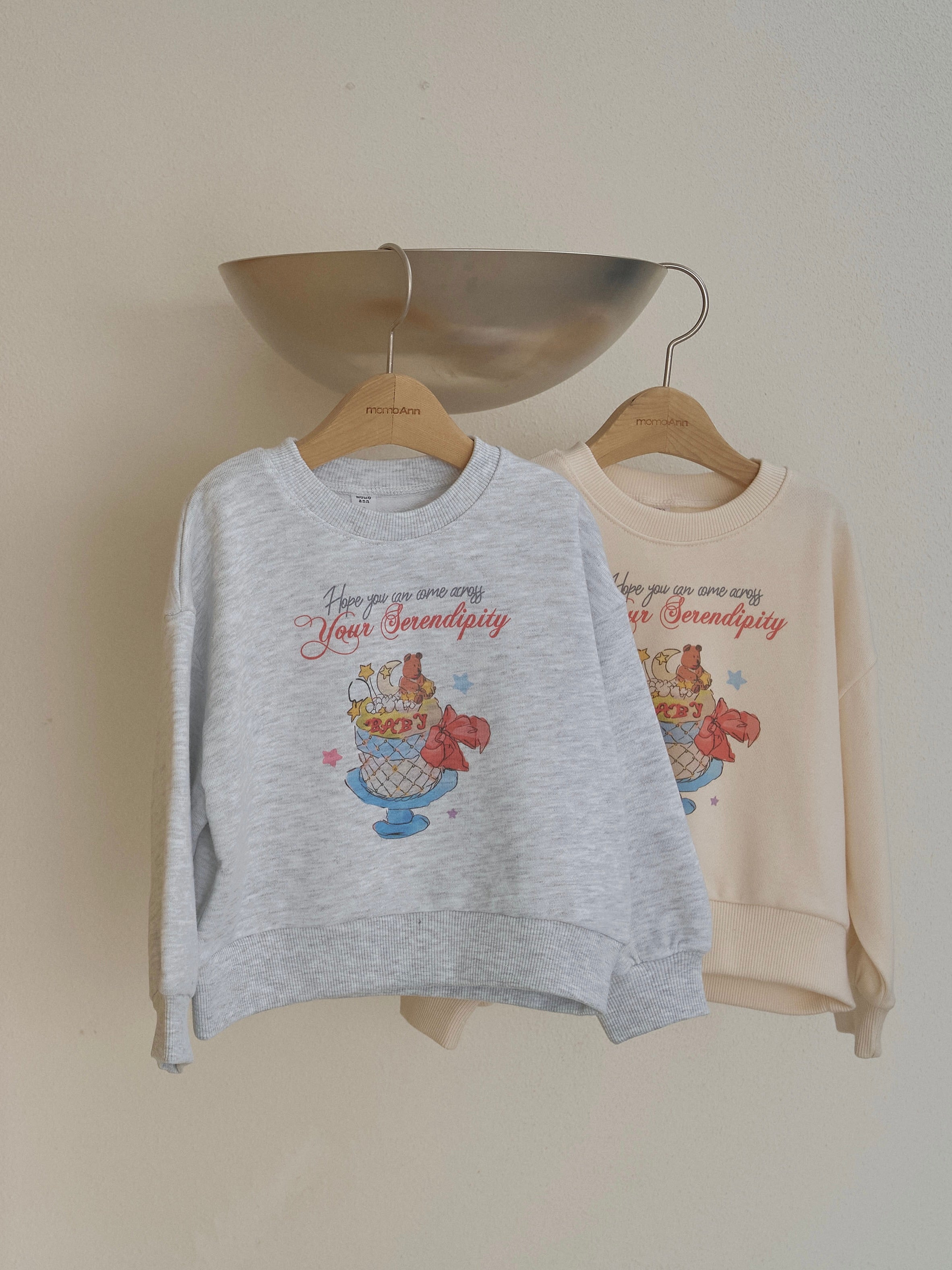 Cake sweatshirt