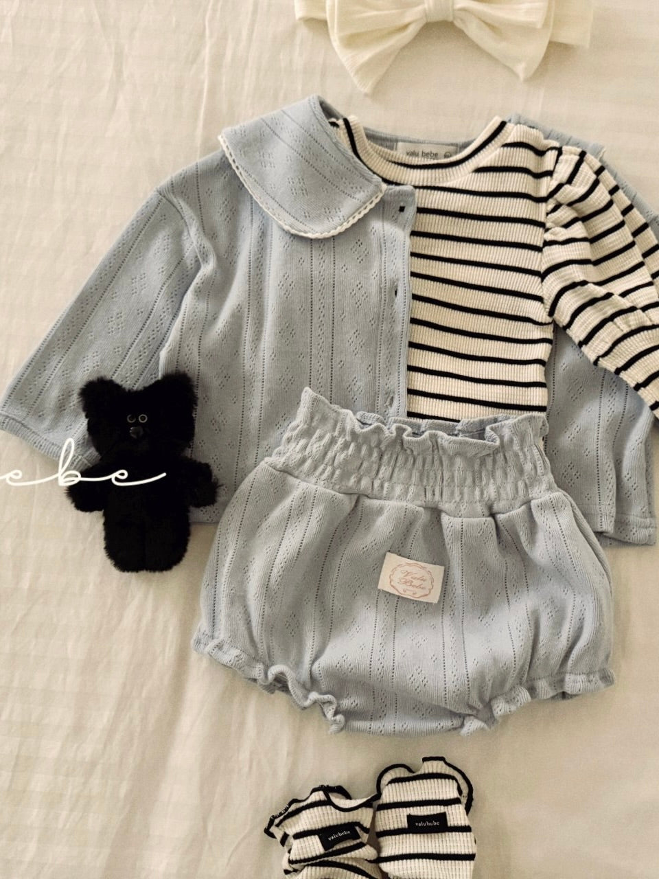 Eyelet smocking bloomer