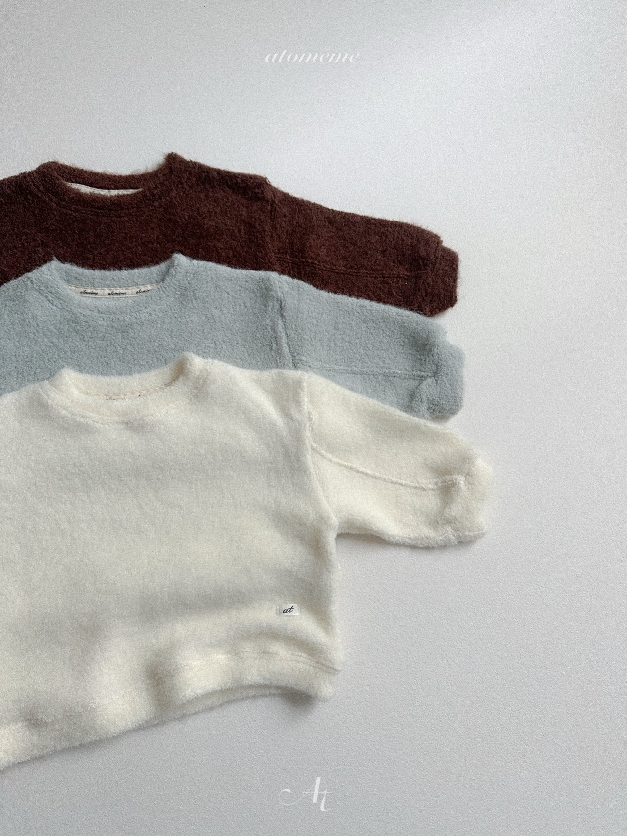 Knit sweatshirt