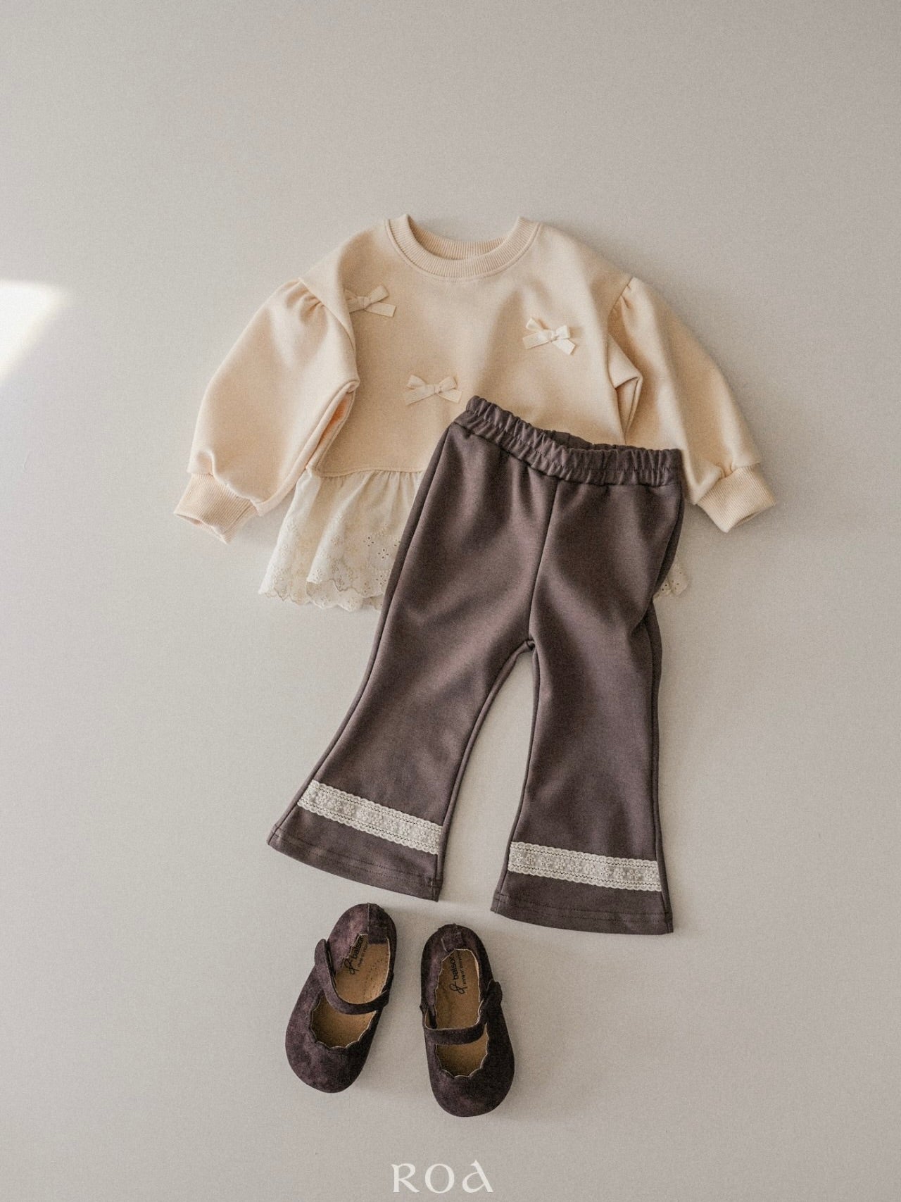 Spring ribbon sweatshirt