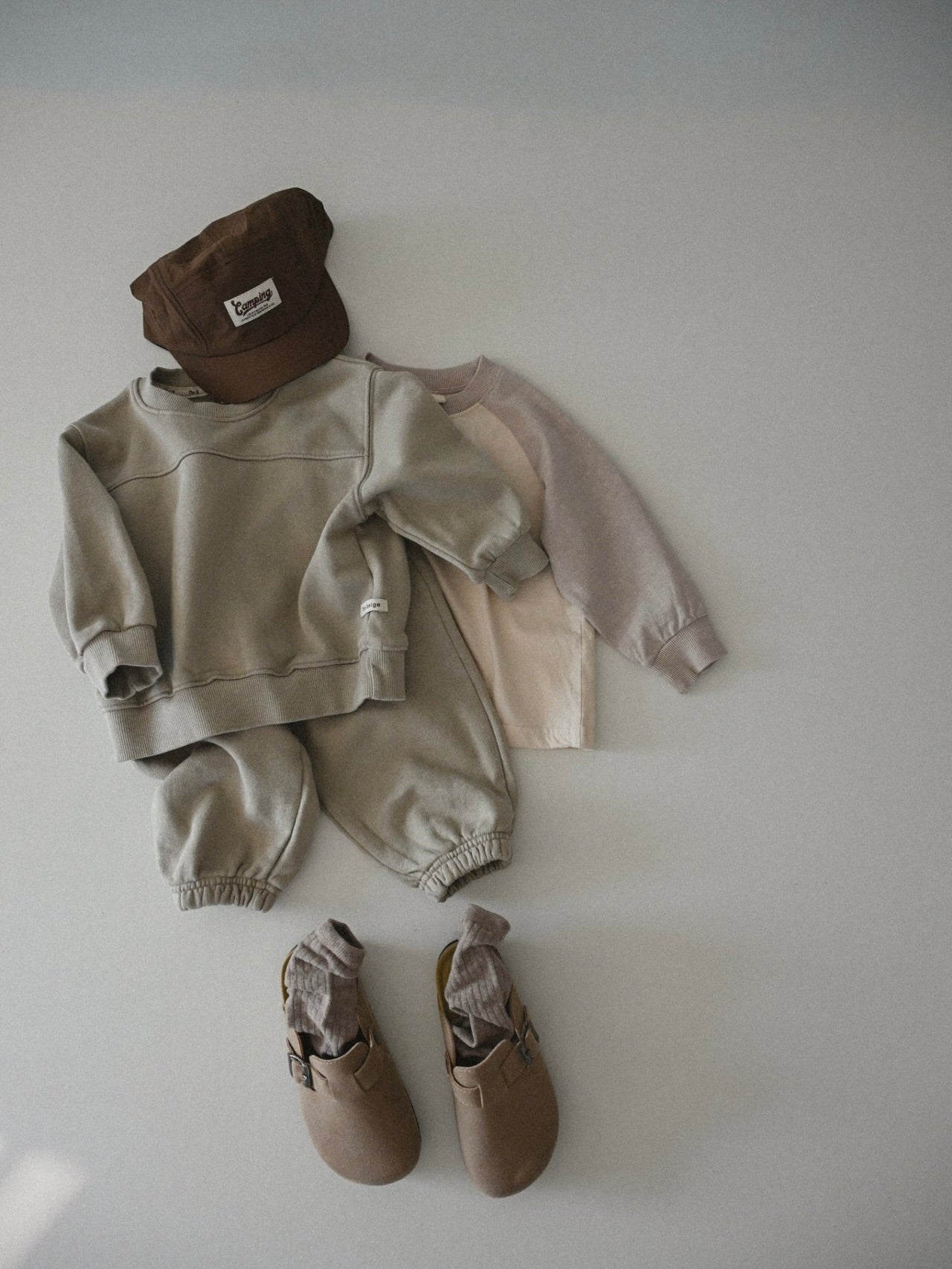 Pigment jogger pants             