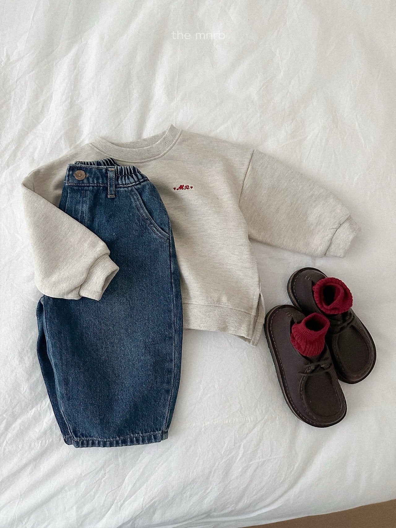 Asymmetric sweatshirt