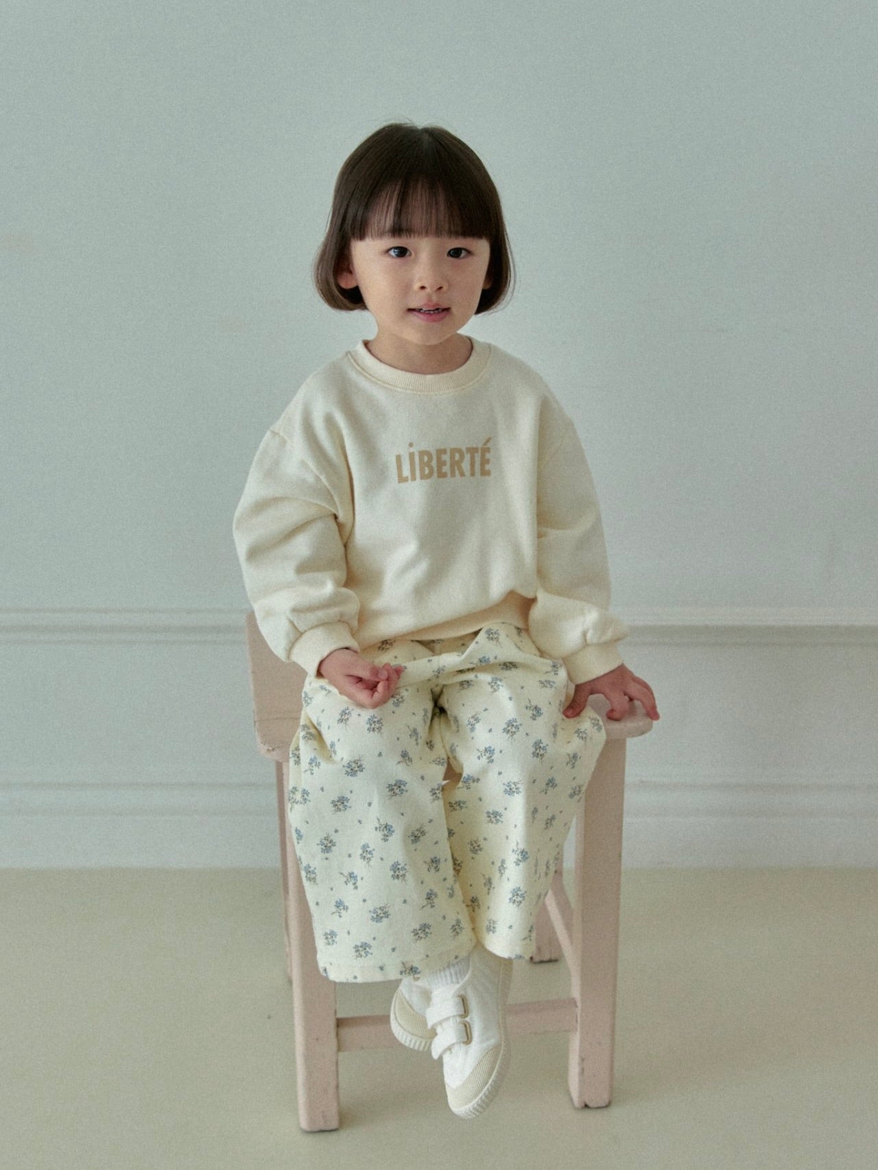 Patterned straight pants