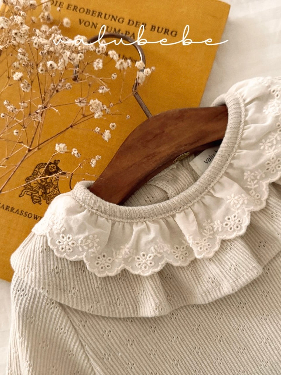 Ive lace frill T shirt