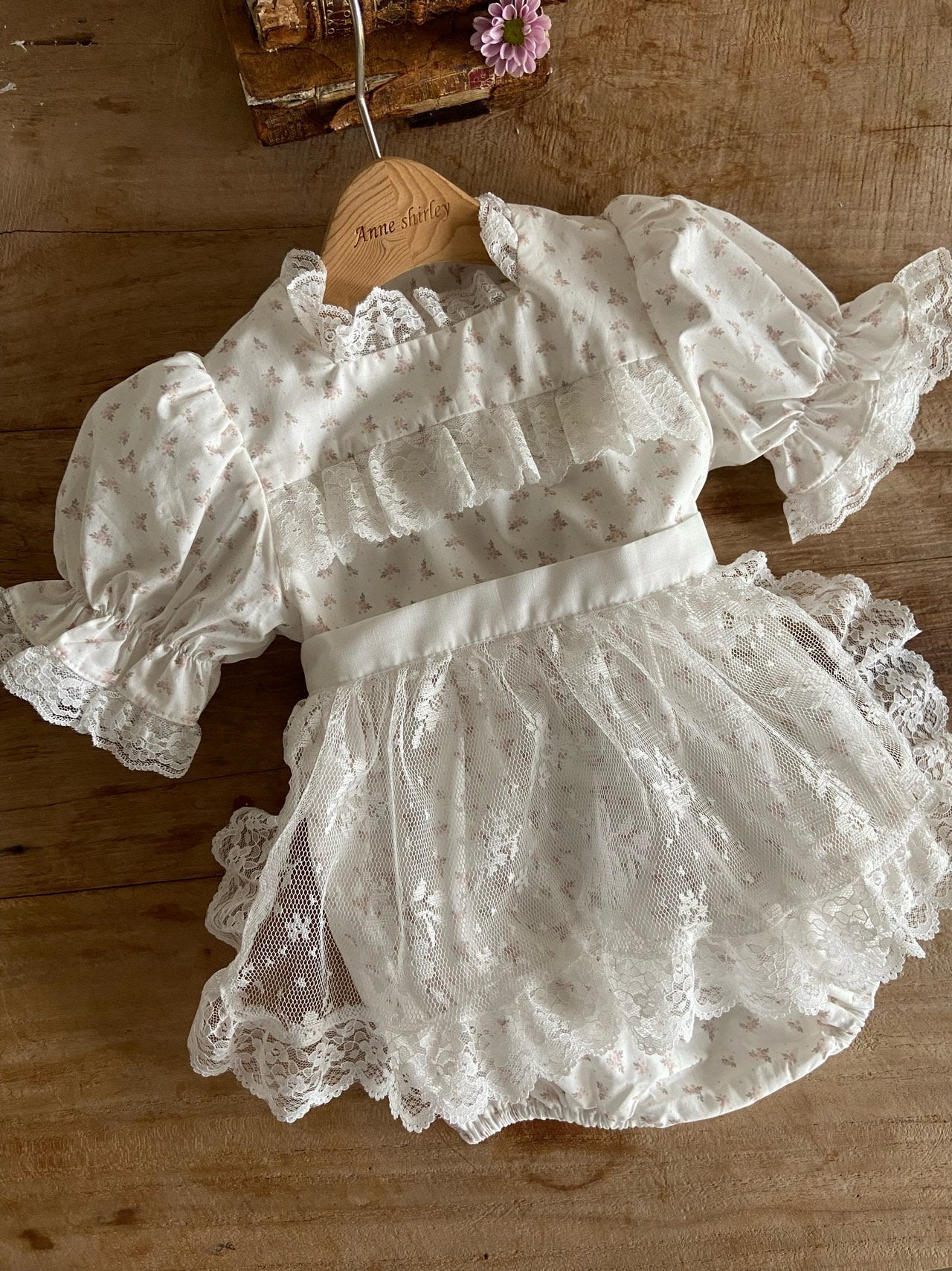 Rodin rompers
