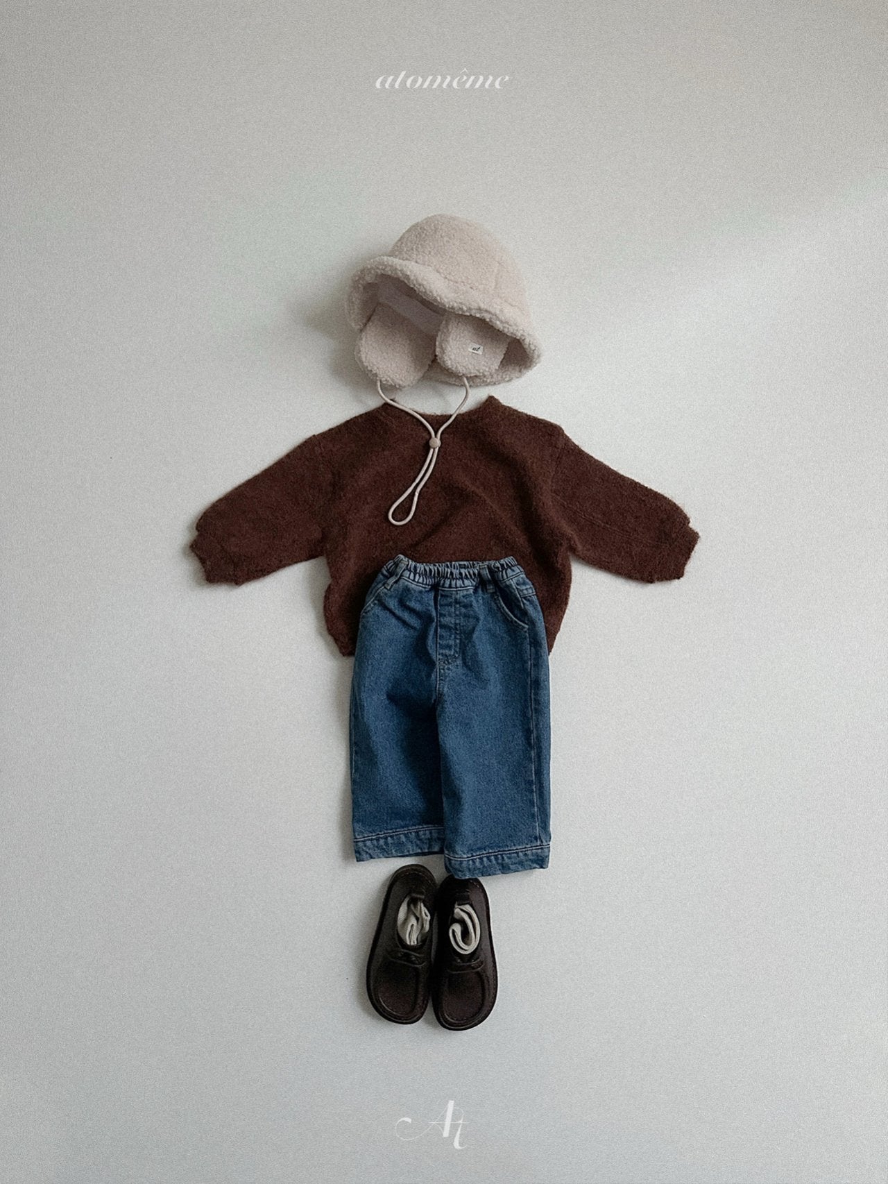 Knit sweatshirt