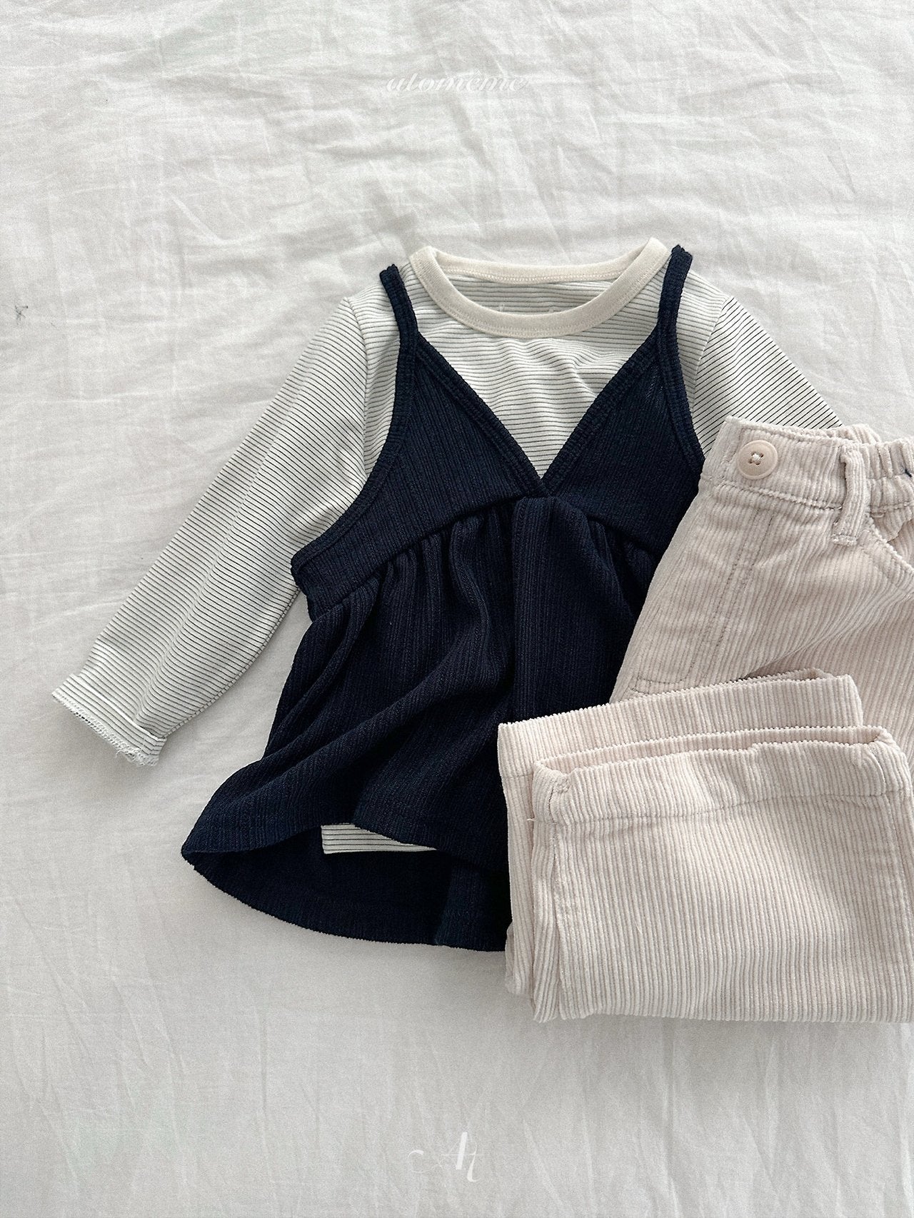 Crepe corduroy pants
