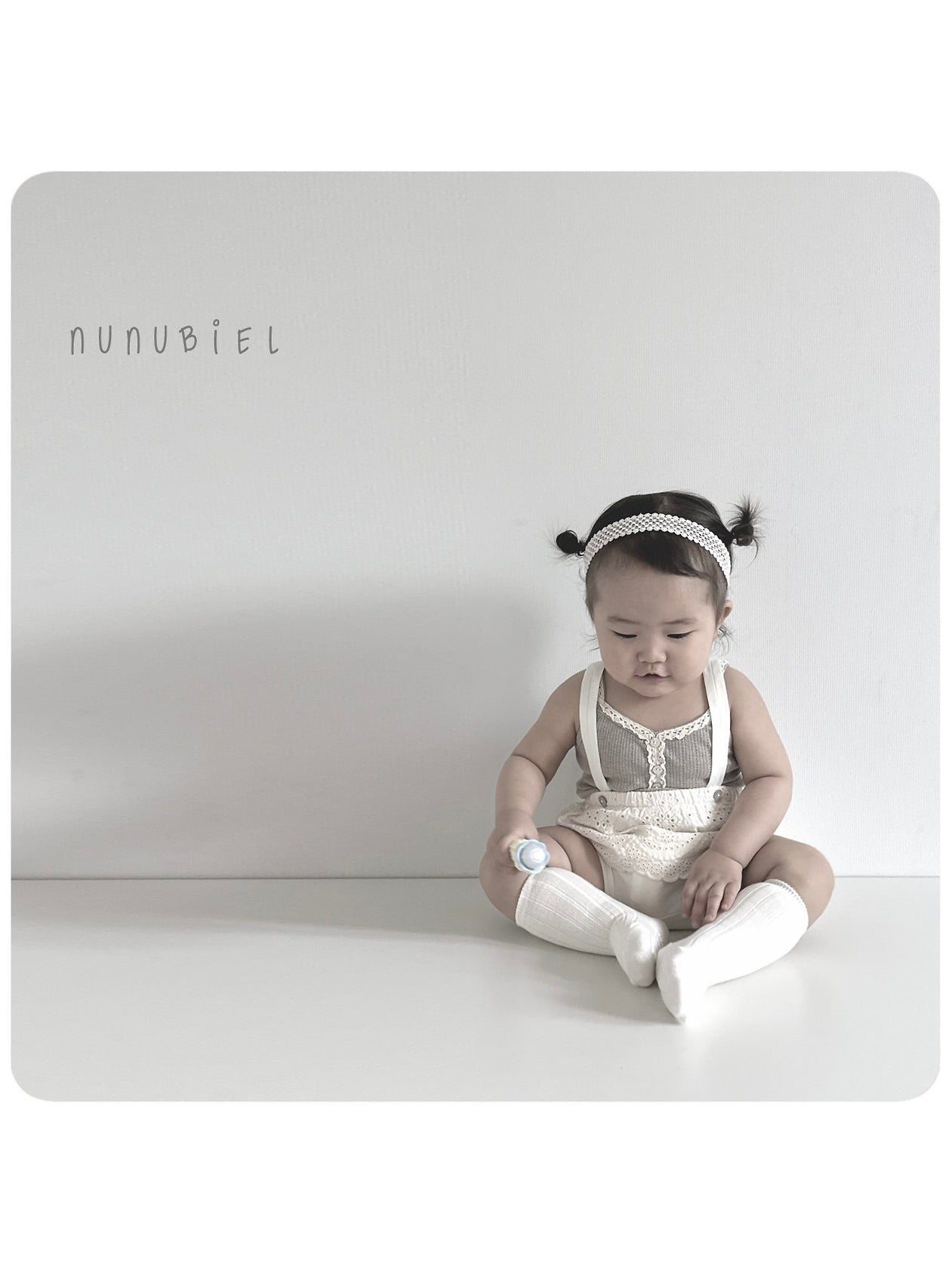 Bebe kichi sleeveless